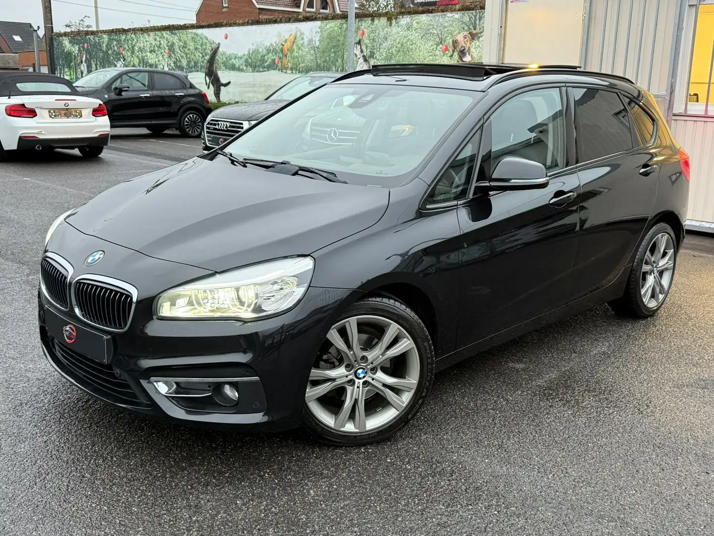BMW 218 Active Tourer 218 d / FULL / PANO / CUIR / CAMERA Noir - 1