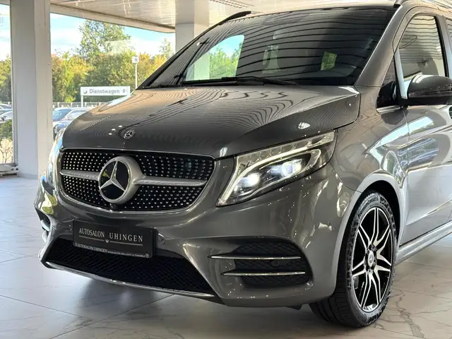 Mercedes-Benz V-Class view 8