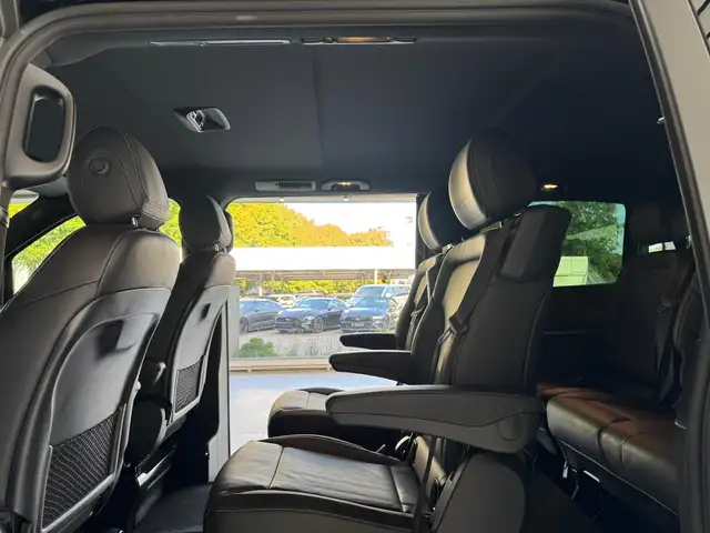 Mercedes-Benz V-Class view 15