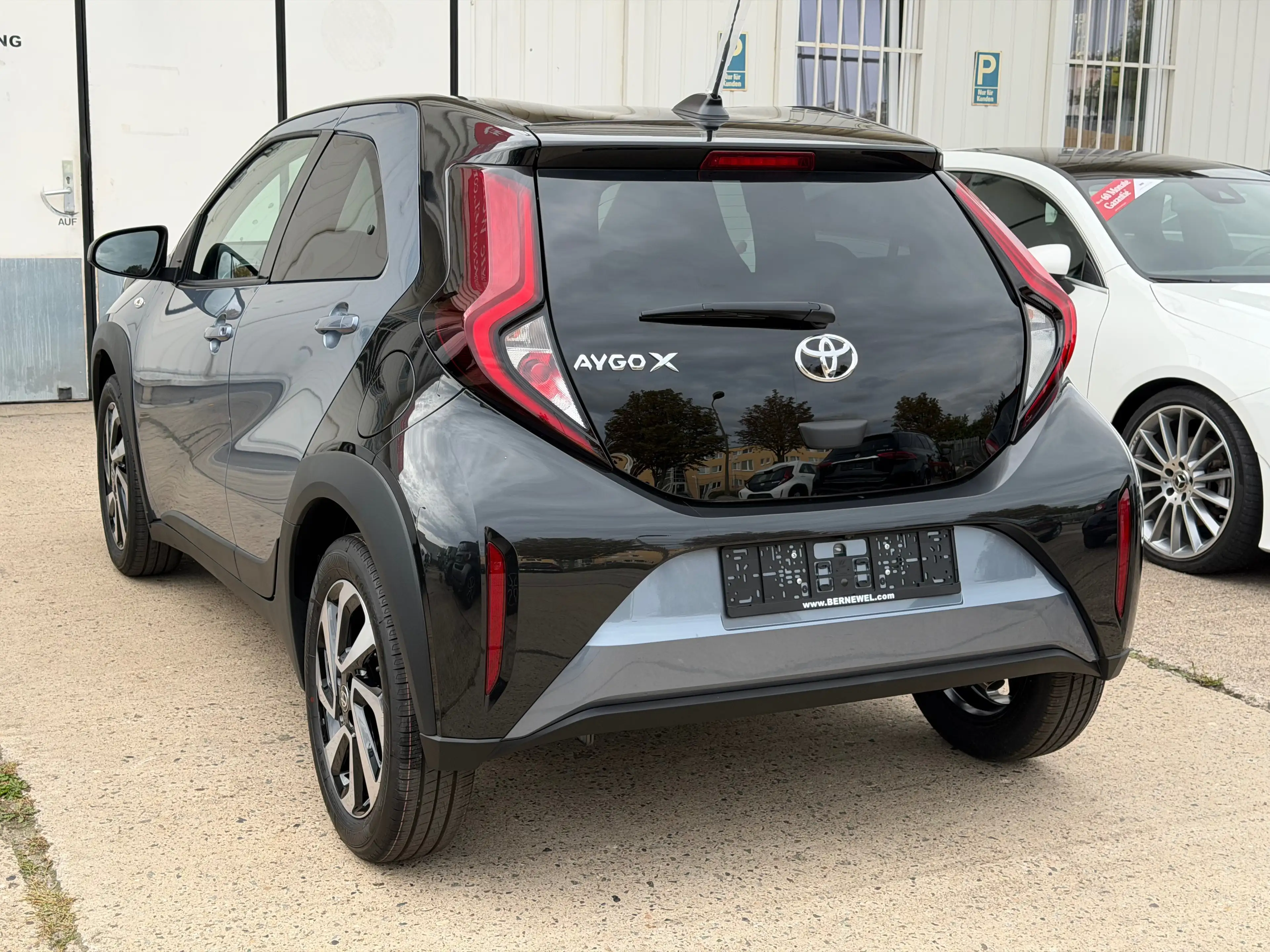 Toyota Aygo X Aygo Teamplayer Alu_CarPlay_Rückfahrkam_Nebelscheinwerfer — photo 10