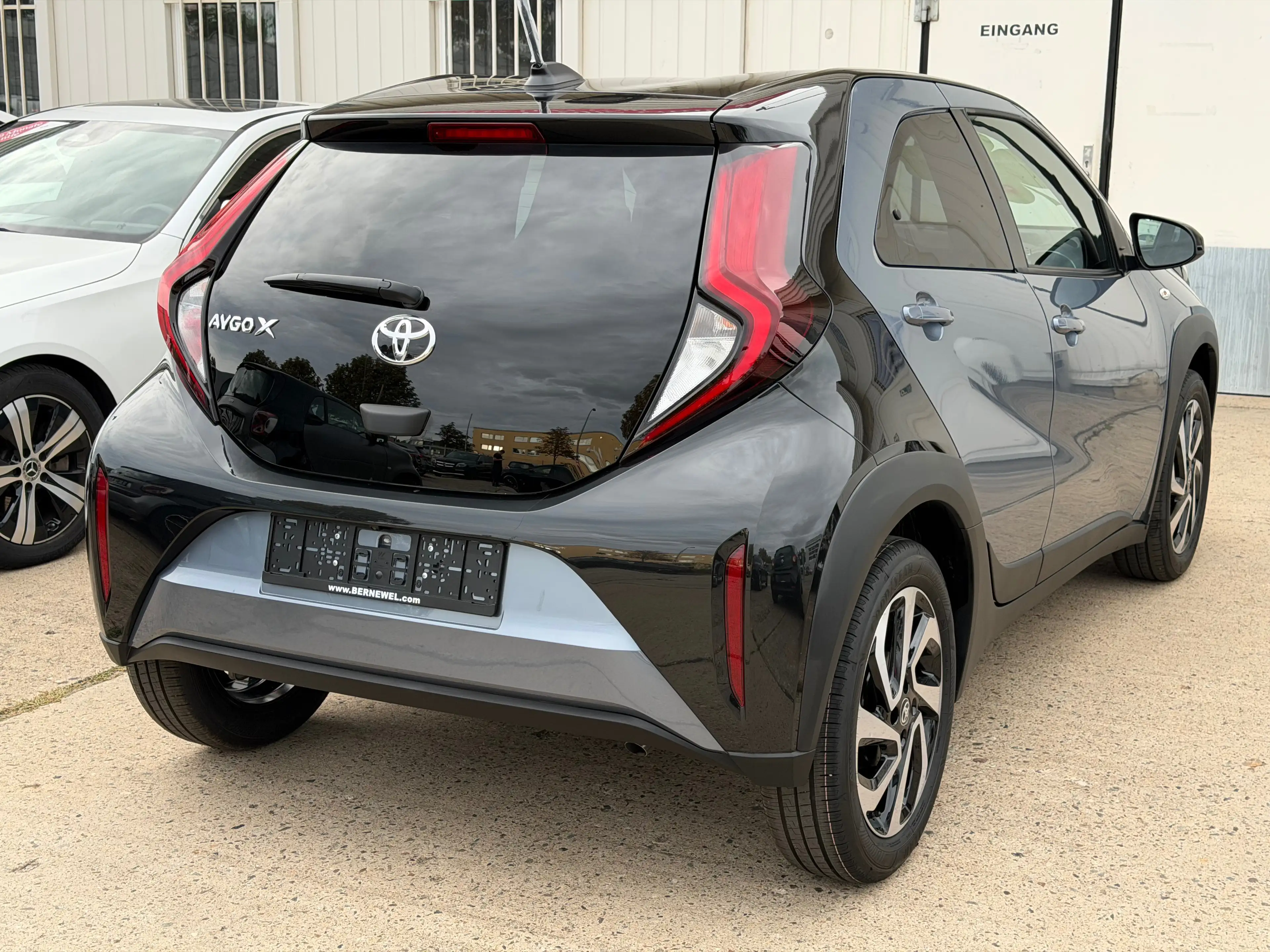 Toyota Aygo X Aygo Teamplayer Alu_CarPlay_Rückfahrkam_Nebelscheinwerfer — photo 12
