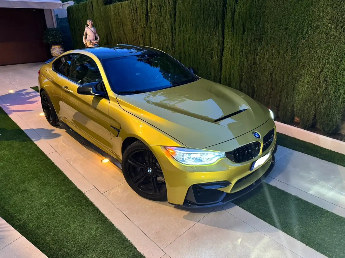BMW M4 M4A Amarillo - 1