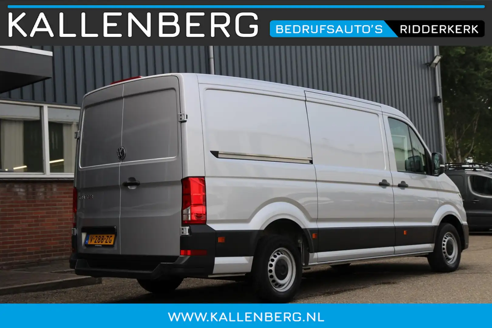 Volkswagen Crafter 35 2.0 TDI L3H2 Comfortline / App connect / Navi / Gri - 2