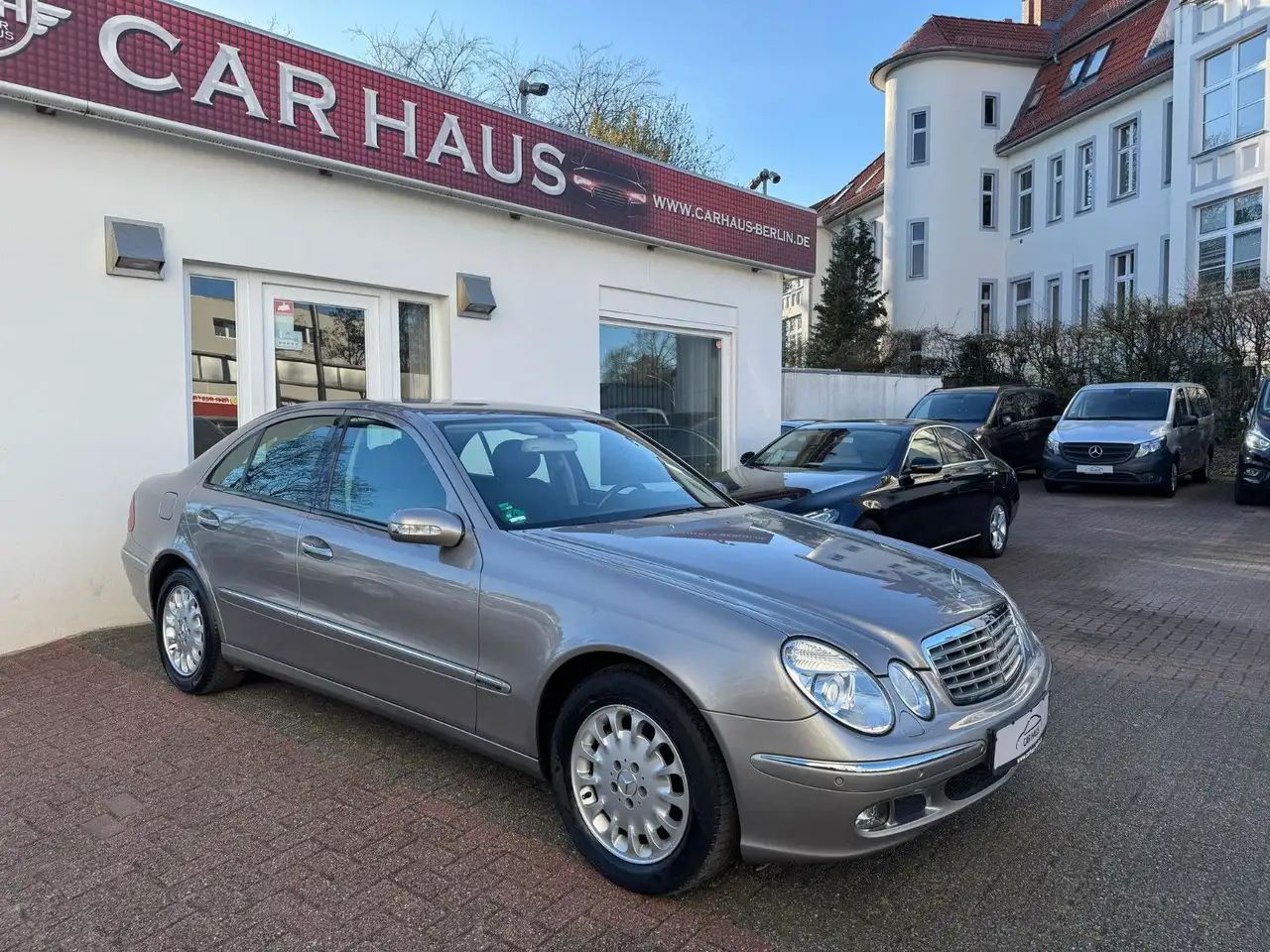 Mercedes-Benz E 280