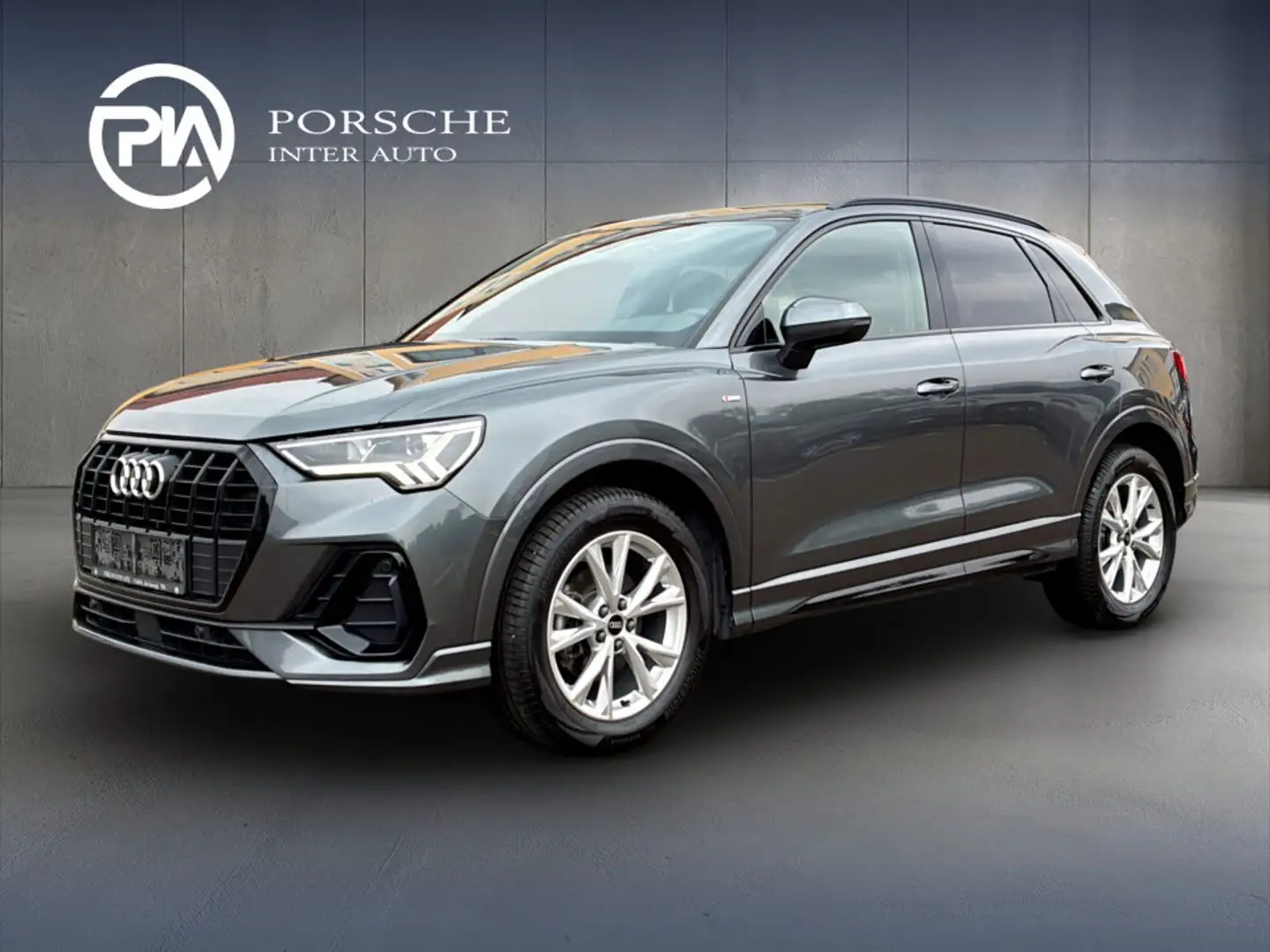 Audi Q3 35 TFSI S line exterieur Grau - 1