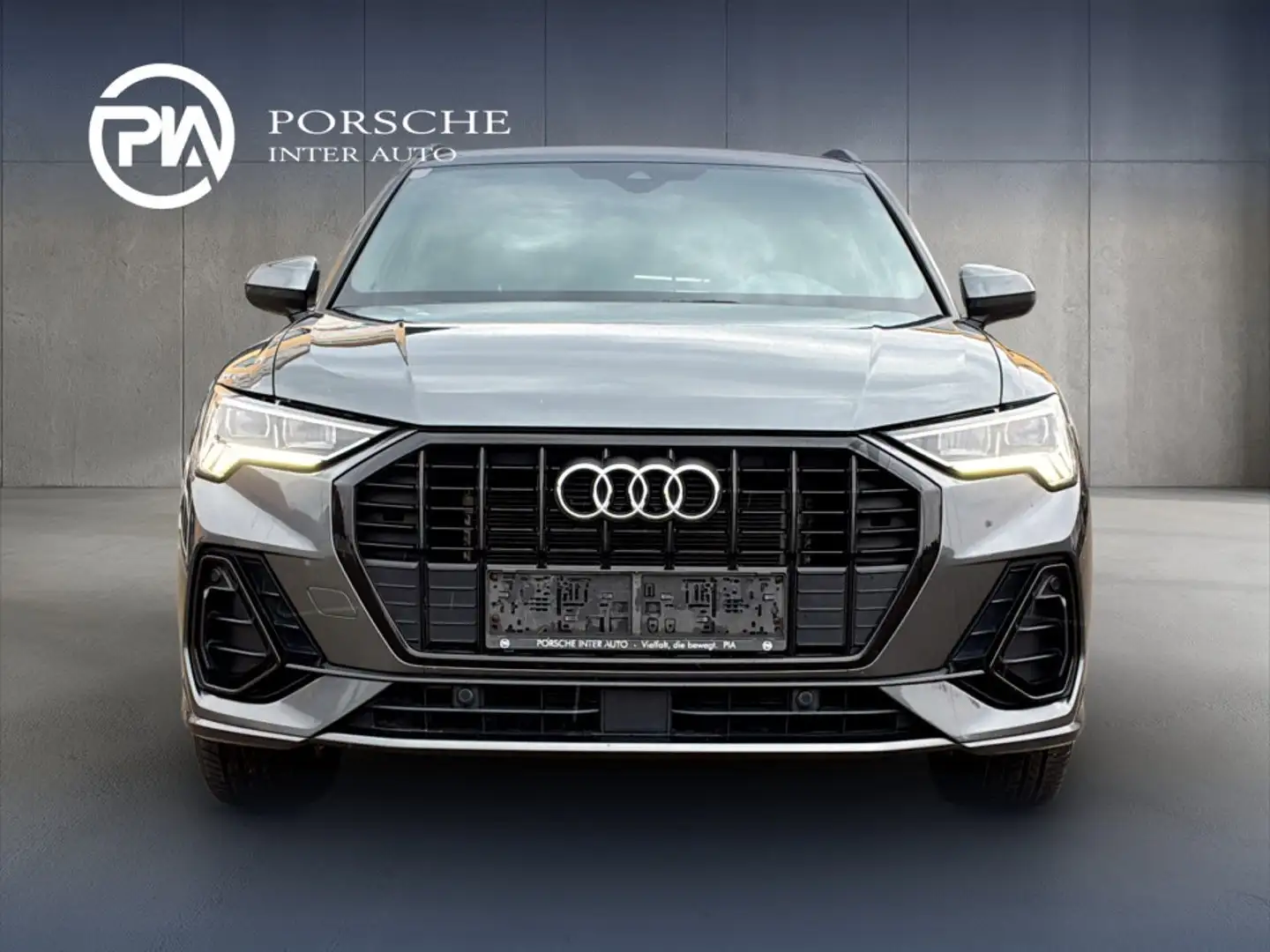 Audi Q3 35 TFSI S line exterieur Grau - 2