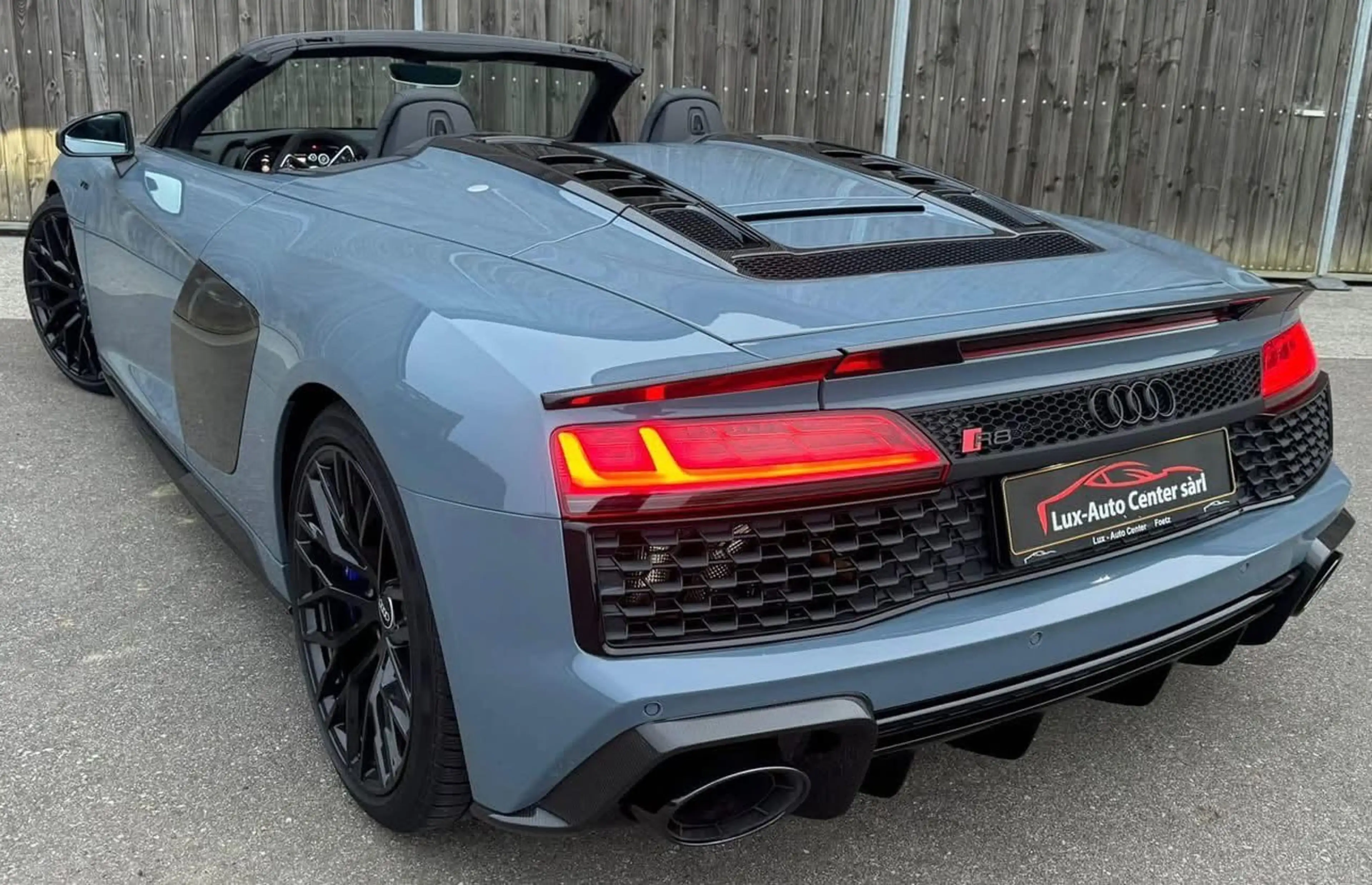 Audi R8 5.2i V10 Q Performance S tronic (EU6AP) — photo 10