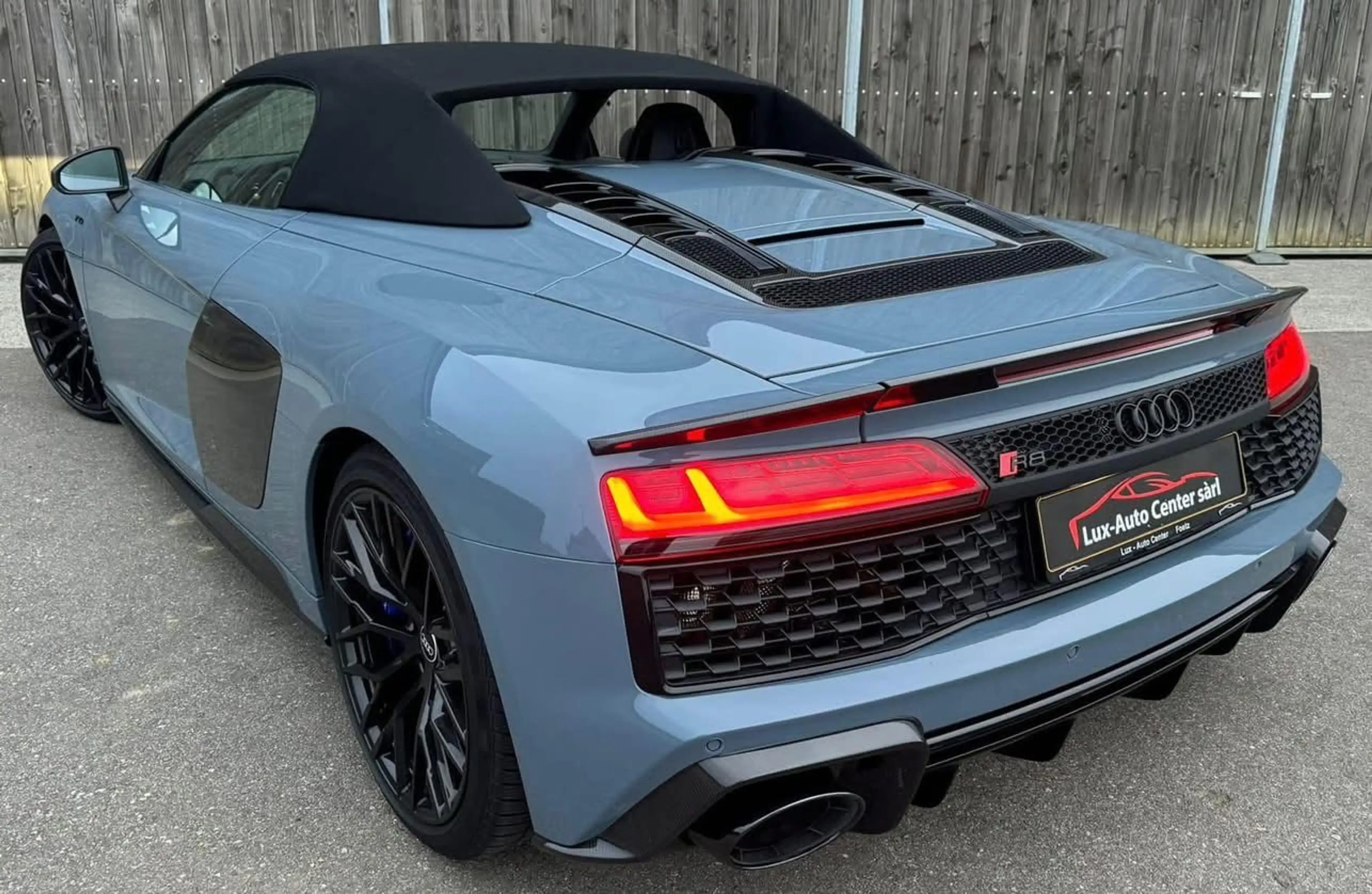 Audi R8 5.2i V10 Q Performance S tronic (EU6AP) — photo 11