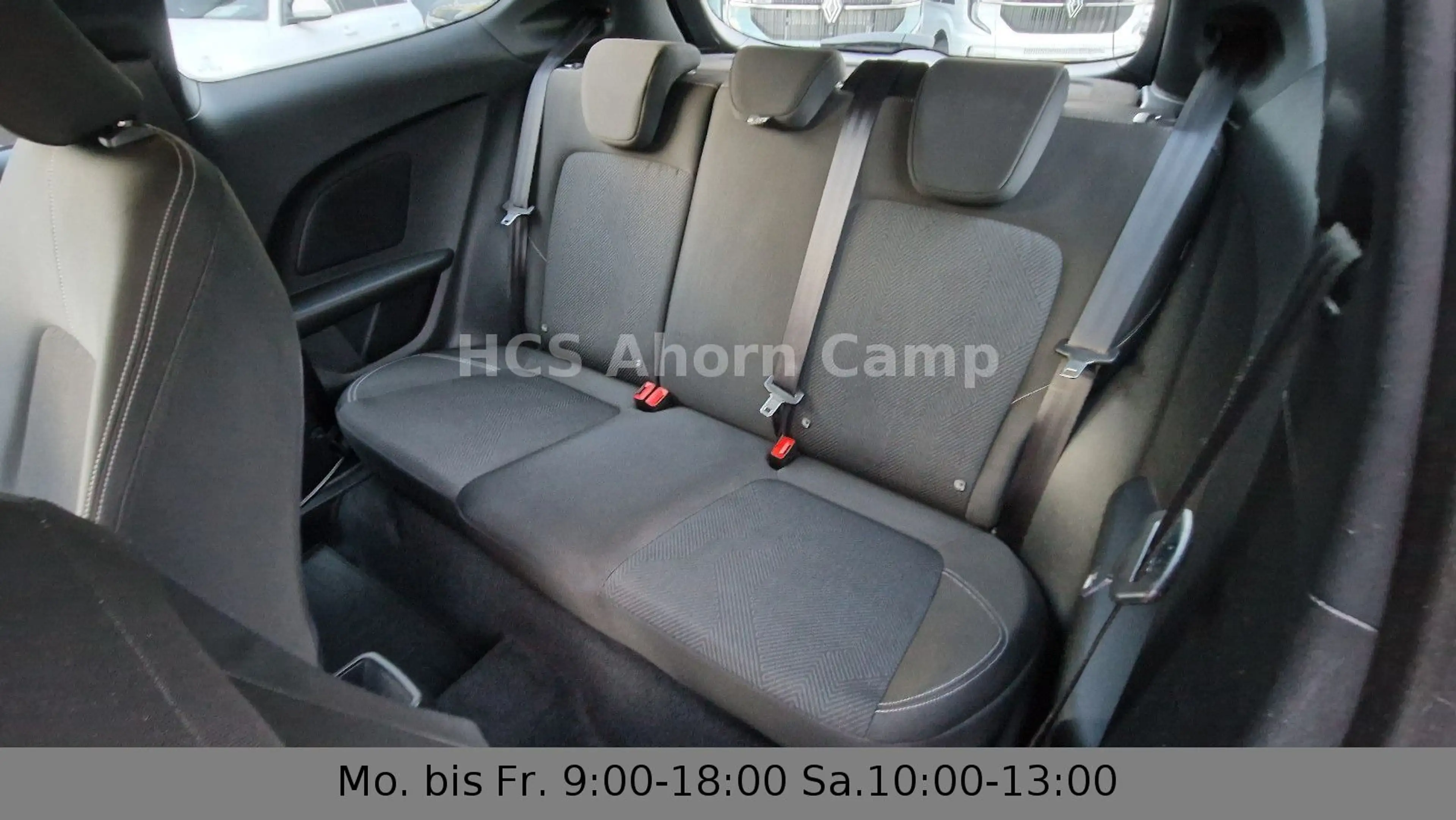 Ford Fiesta Trend — photo 12