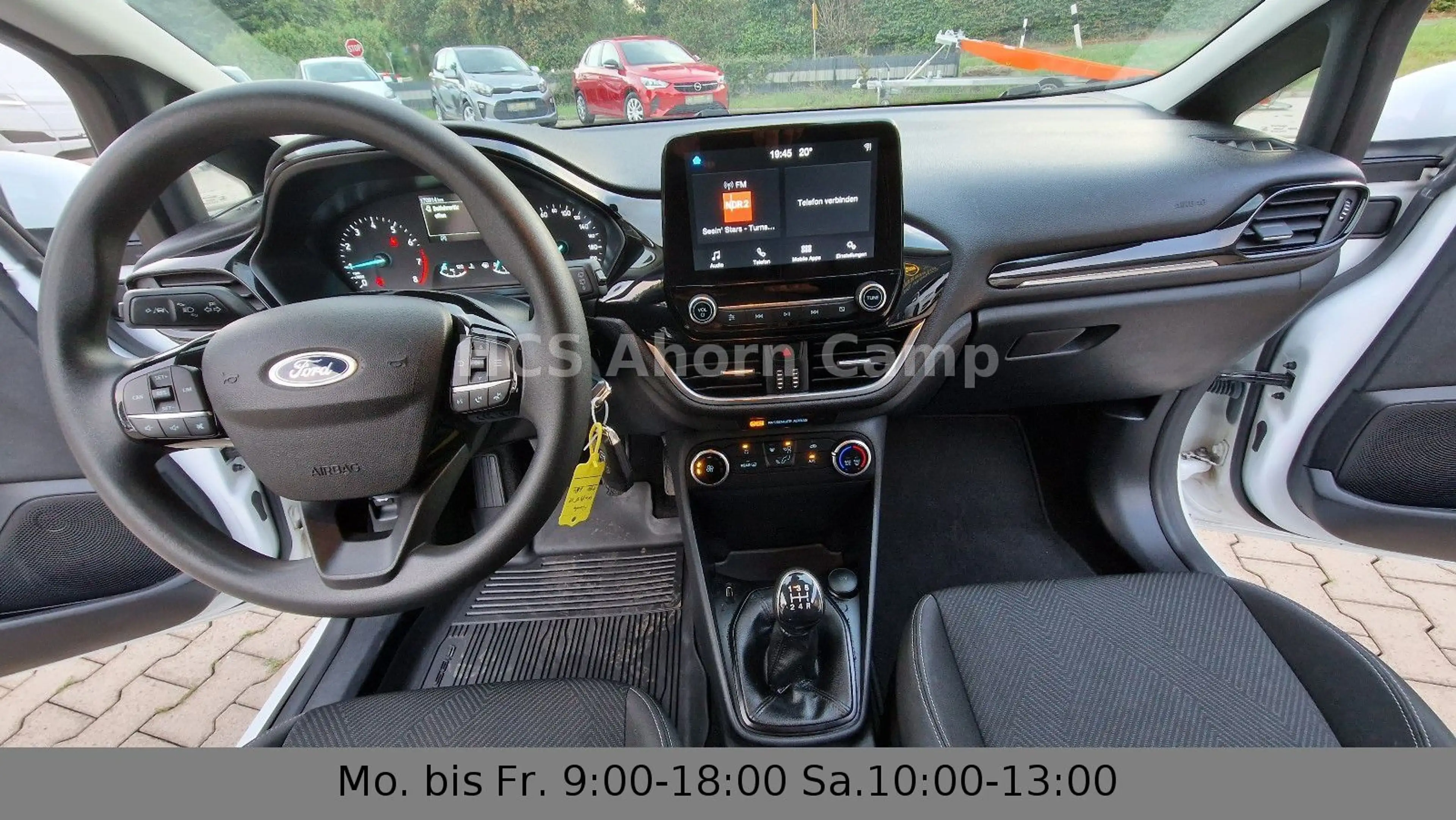 Ford Fiesta Trend — photo 9