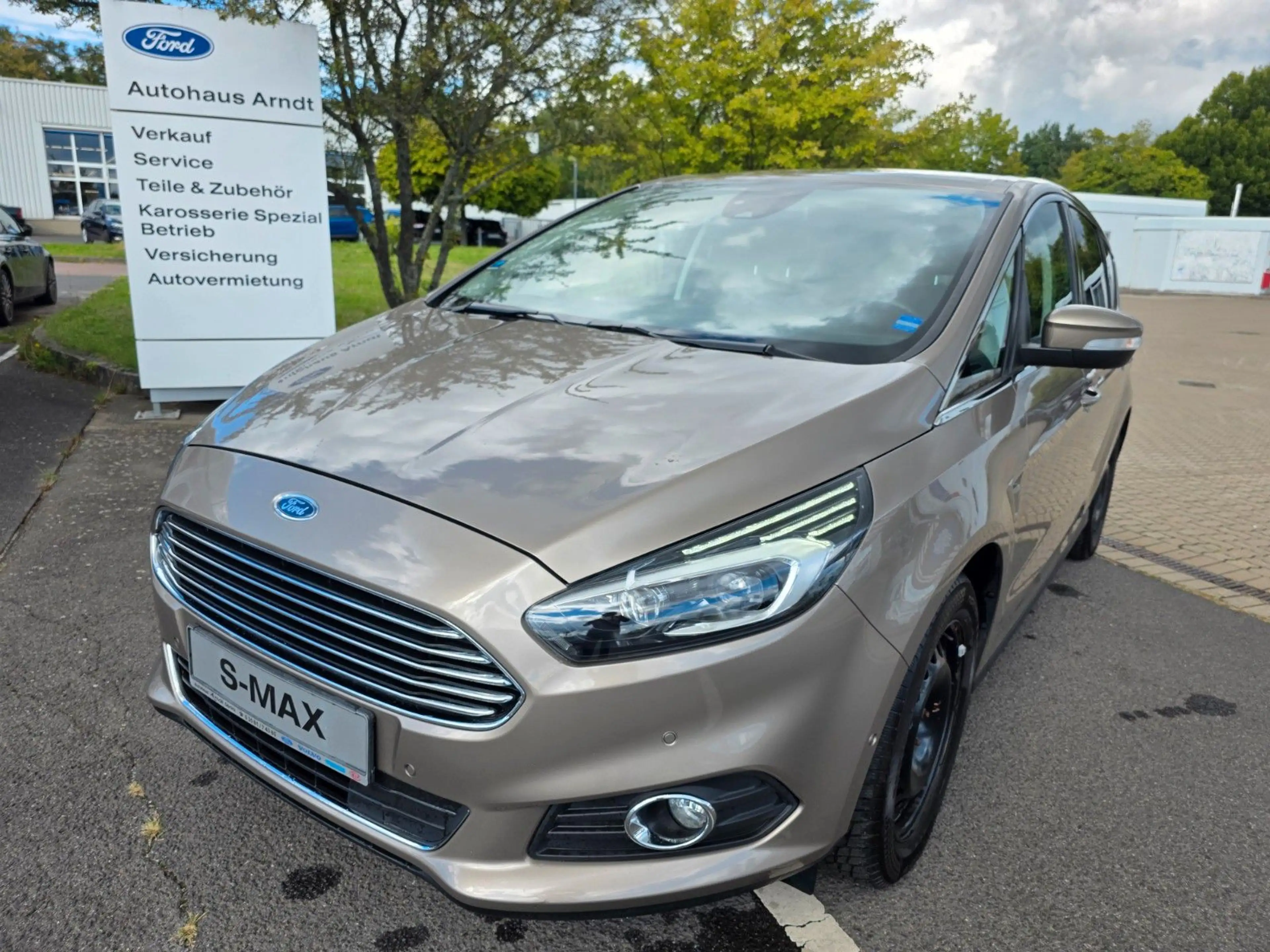 Ford S-Max Titanium