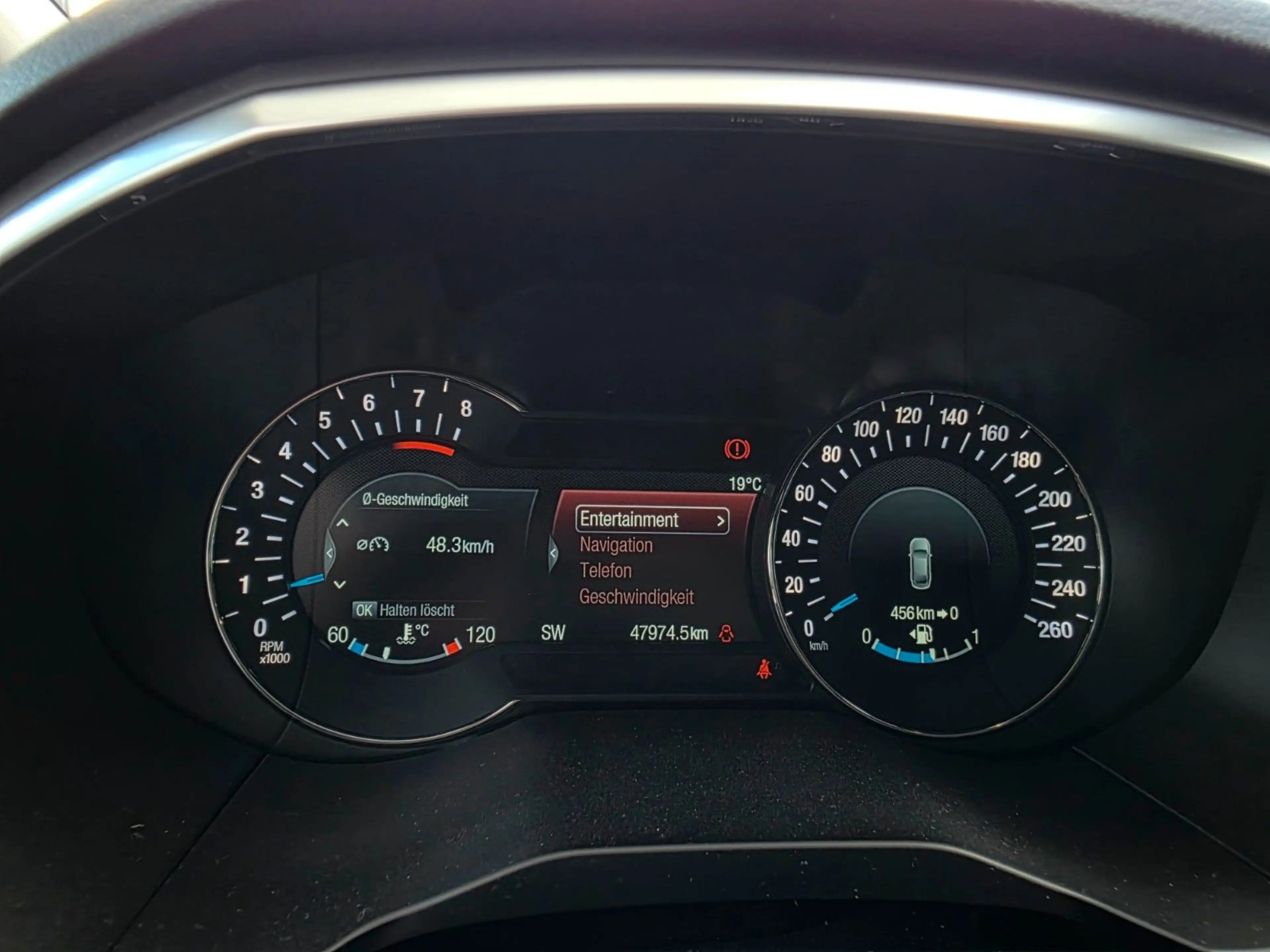 Ford S-Max Titanium — photo 13