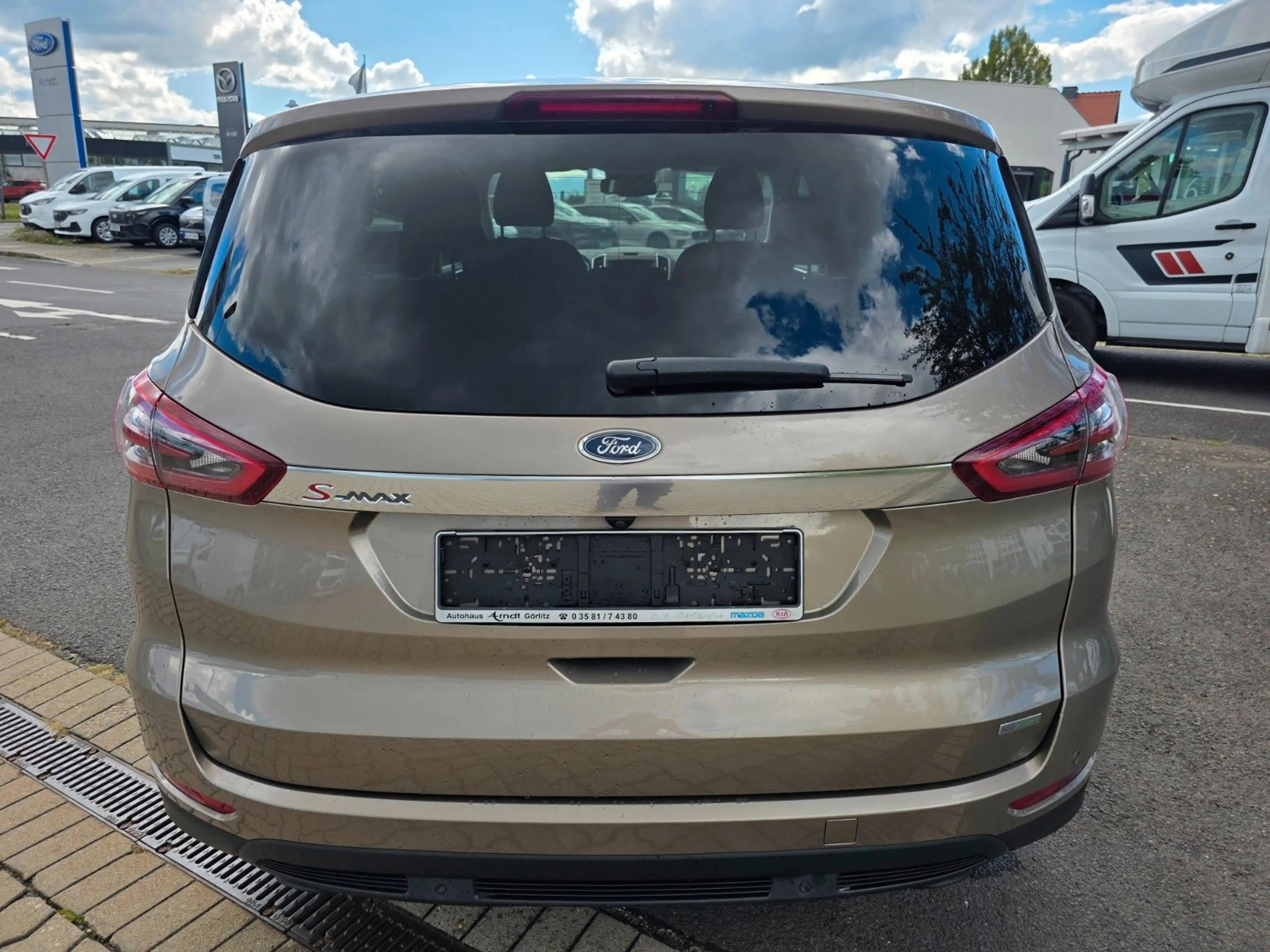 Ford S-Max Titanium — photo 6