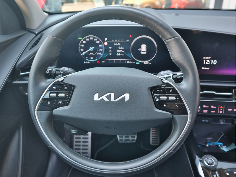 Kia e-Niro EV ExecutiveLine 64.8 kWh | Navigatie | Leder | St — photo 11