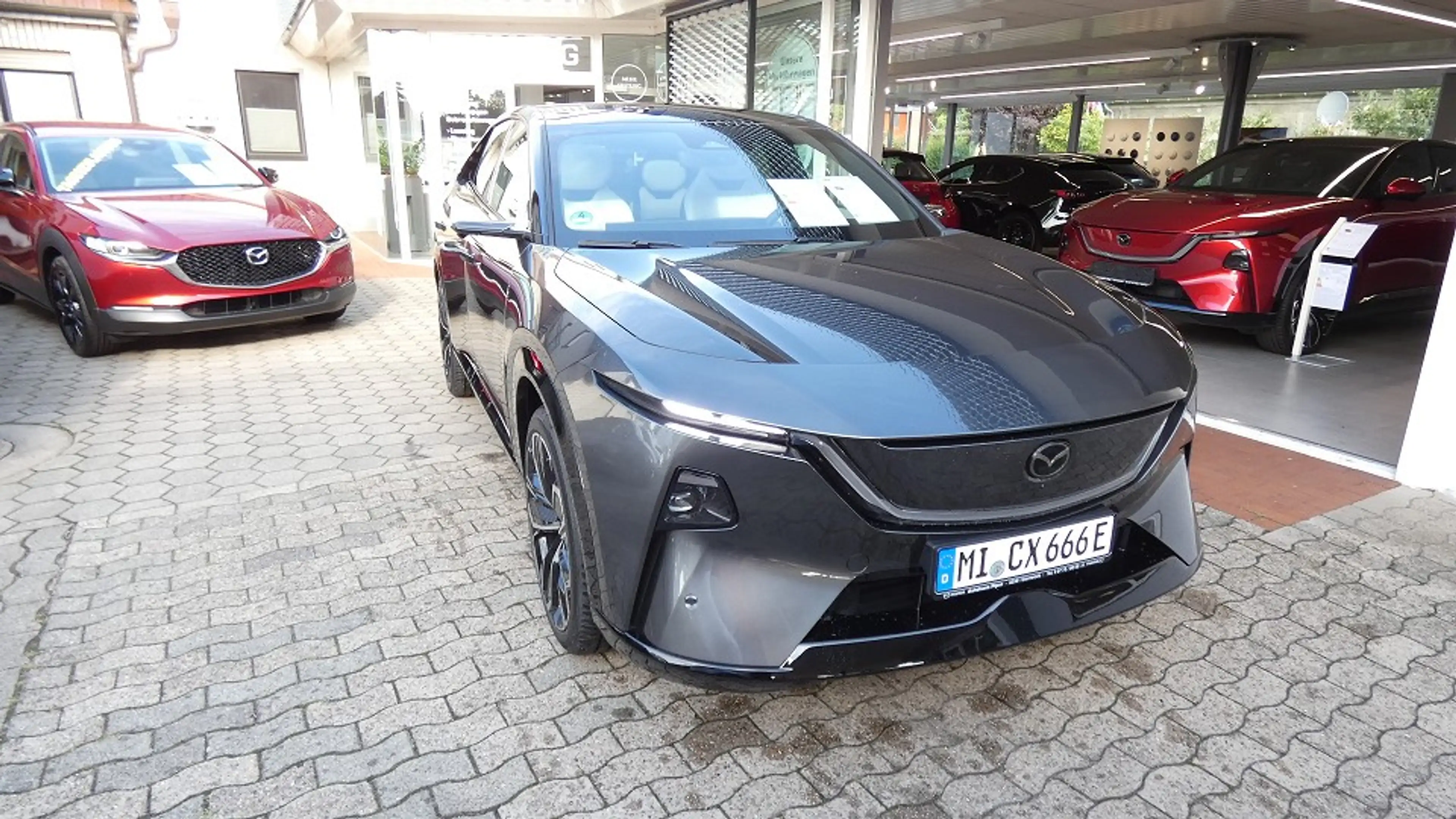Mazda CX-6e EV 258ps 1AT RWD Takumi Plus — photo 4