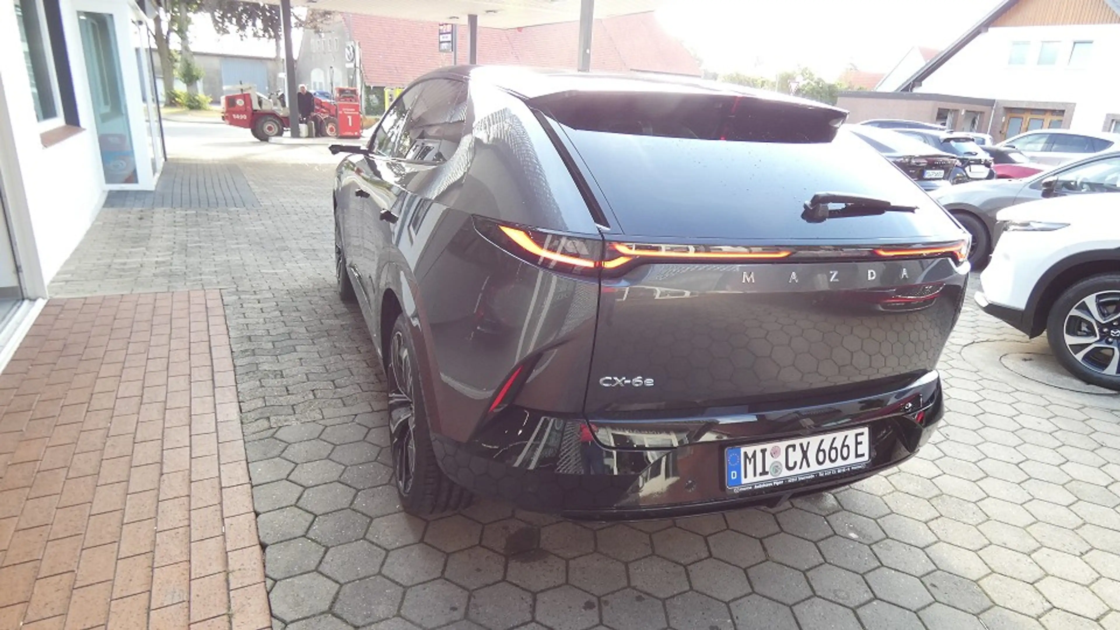 Mazda CX-6e EV 258ps 1AT RWD Takumi Plus — photo 8