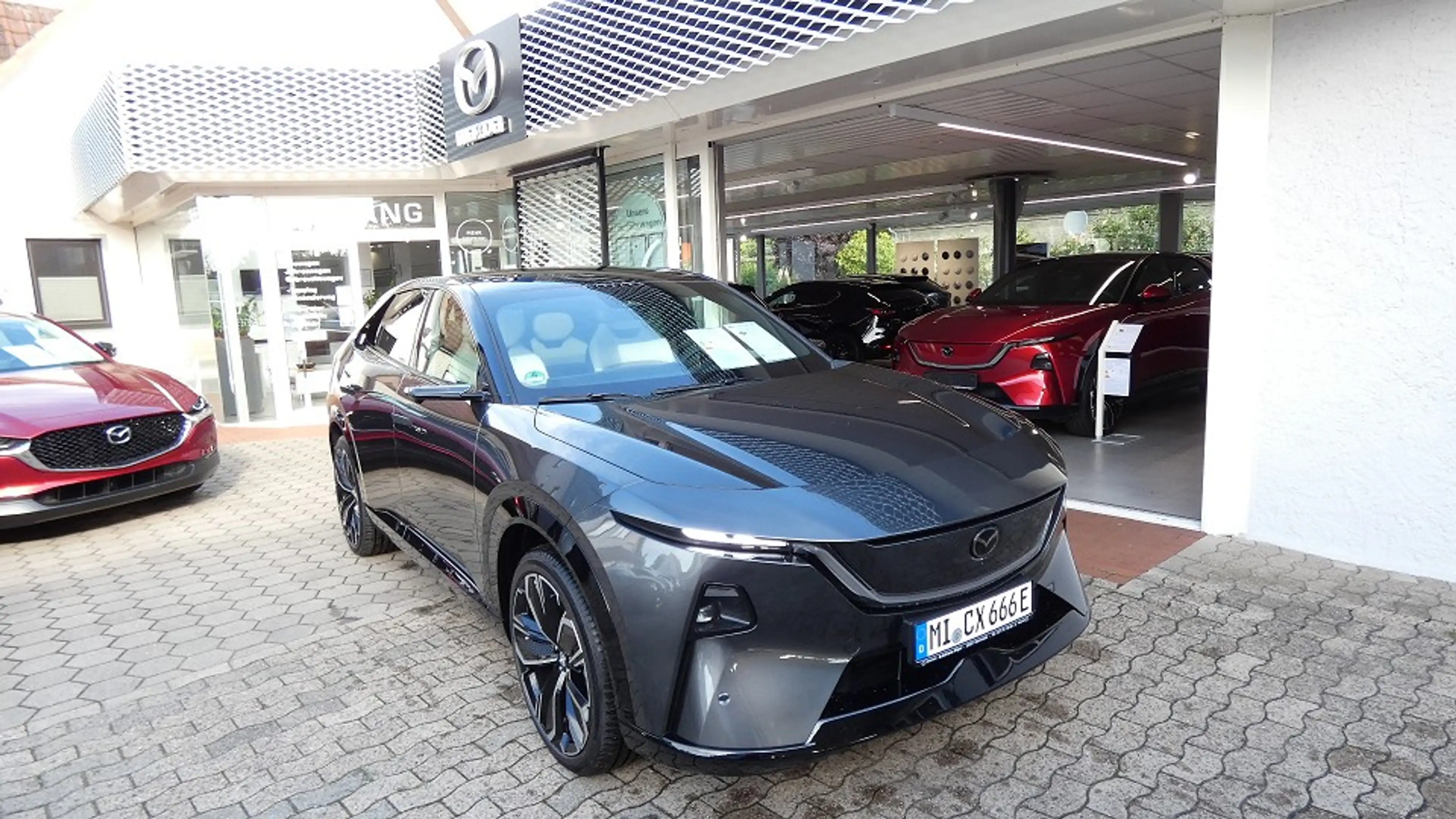 Mazda CX-6e EV 258ps 1AT RWD Takumi Plus