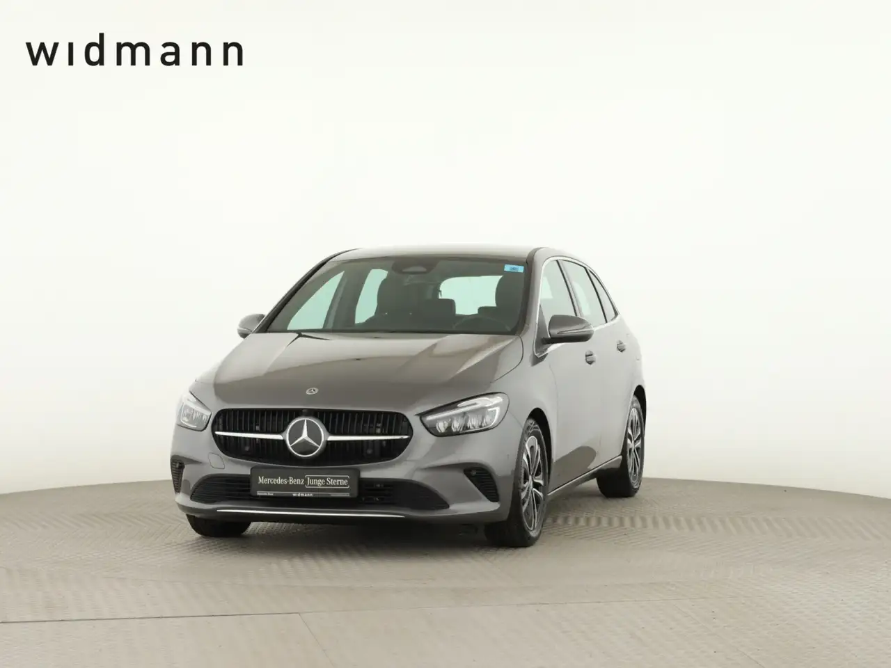 Mercedes-Benz B 180