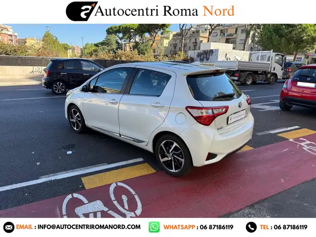 Toyota Yaris view 10