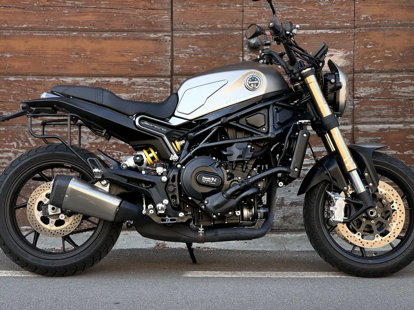 Benelli Leoncino 800 Plateado - 1