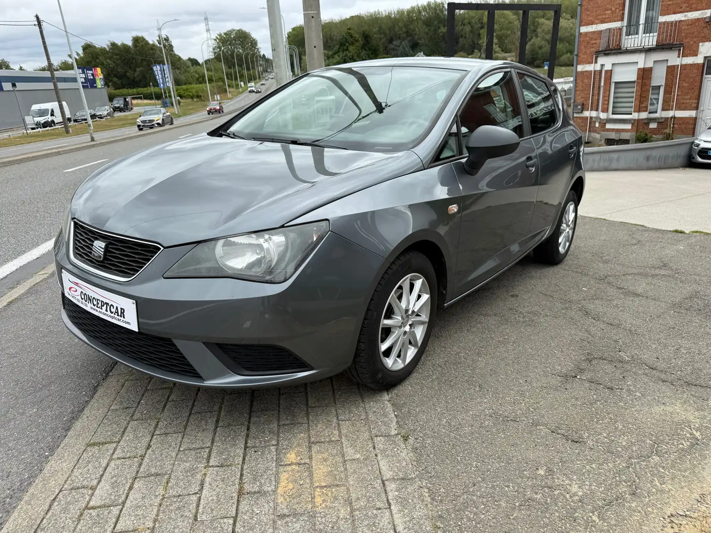 SEAT Ibiza Ibiza 1.2i Enjoy // CONTRÔLE TECHNIQUE OK// Gris - 1