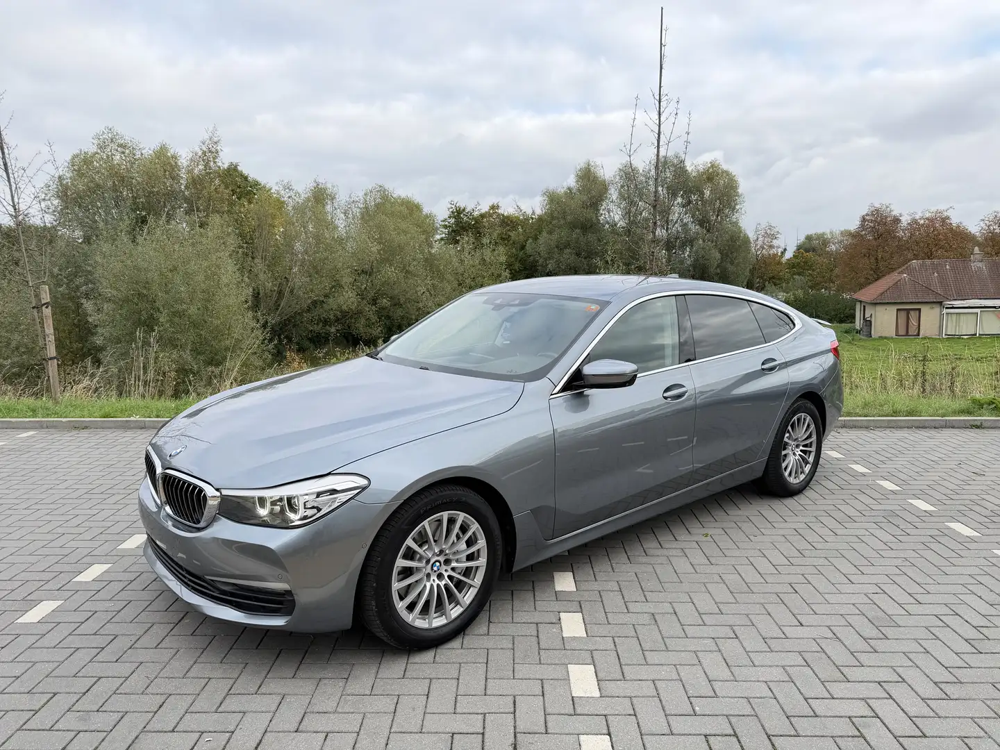 BMW 630 Gran Turismo 630i - GPS-CUIRS-CAMERA 360 + CARNET Gris - 1
