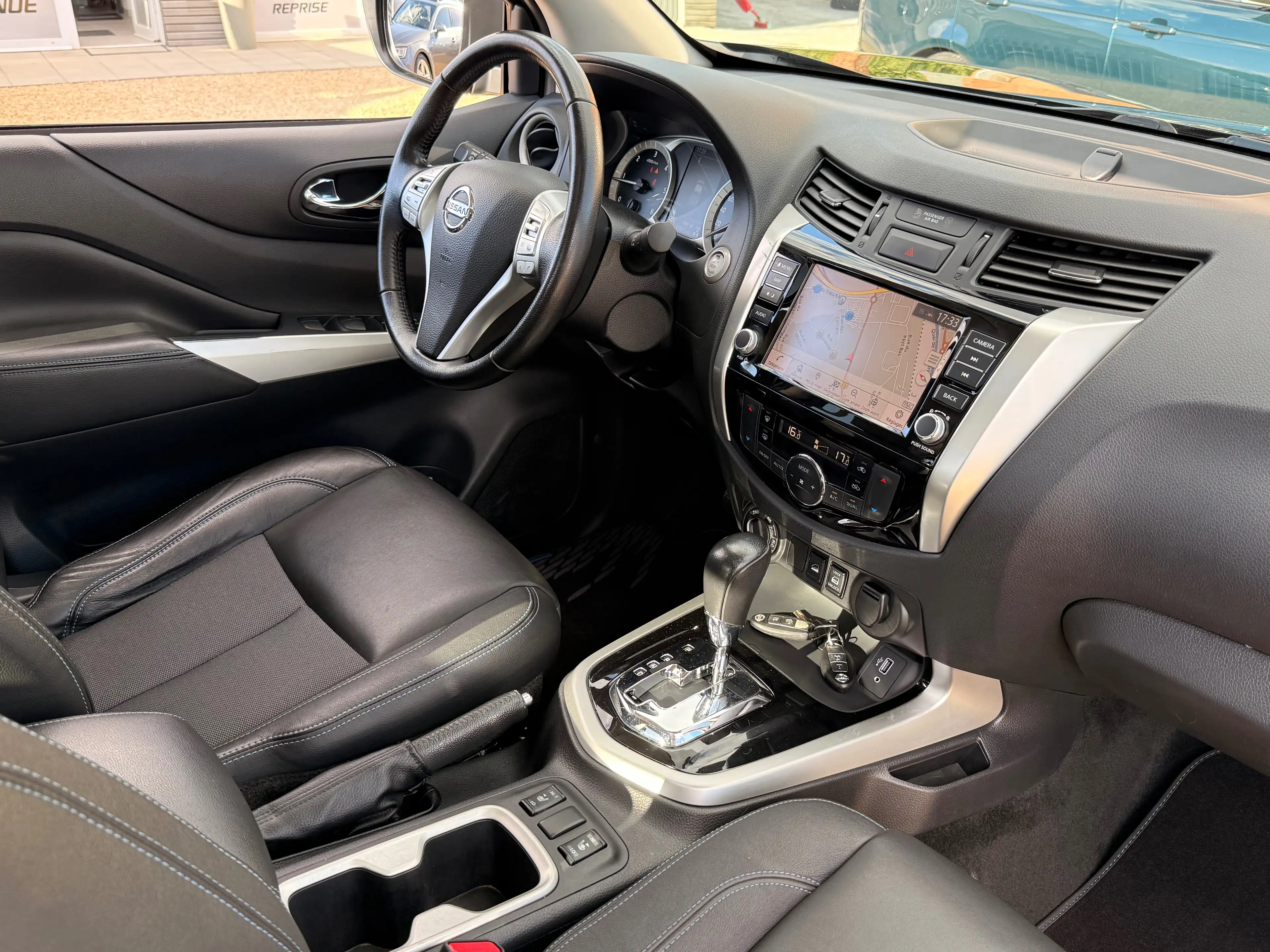 Nissan Navara 2.3dCi 4WD 190 New N-Guard 190CV *TVAC-BTW.INCL* CAM360 TOIT OUVRANT 1RE MAIN FULL CARNET FULL OPT — photo 10