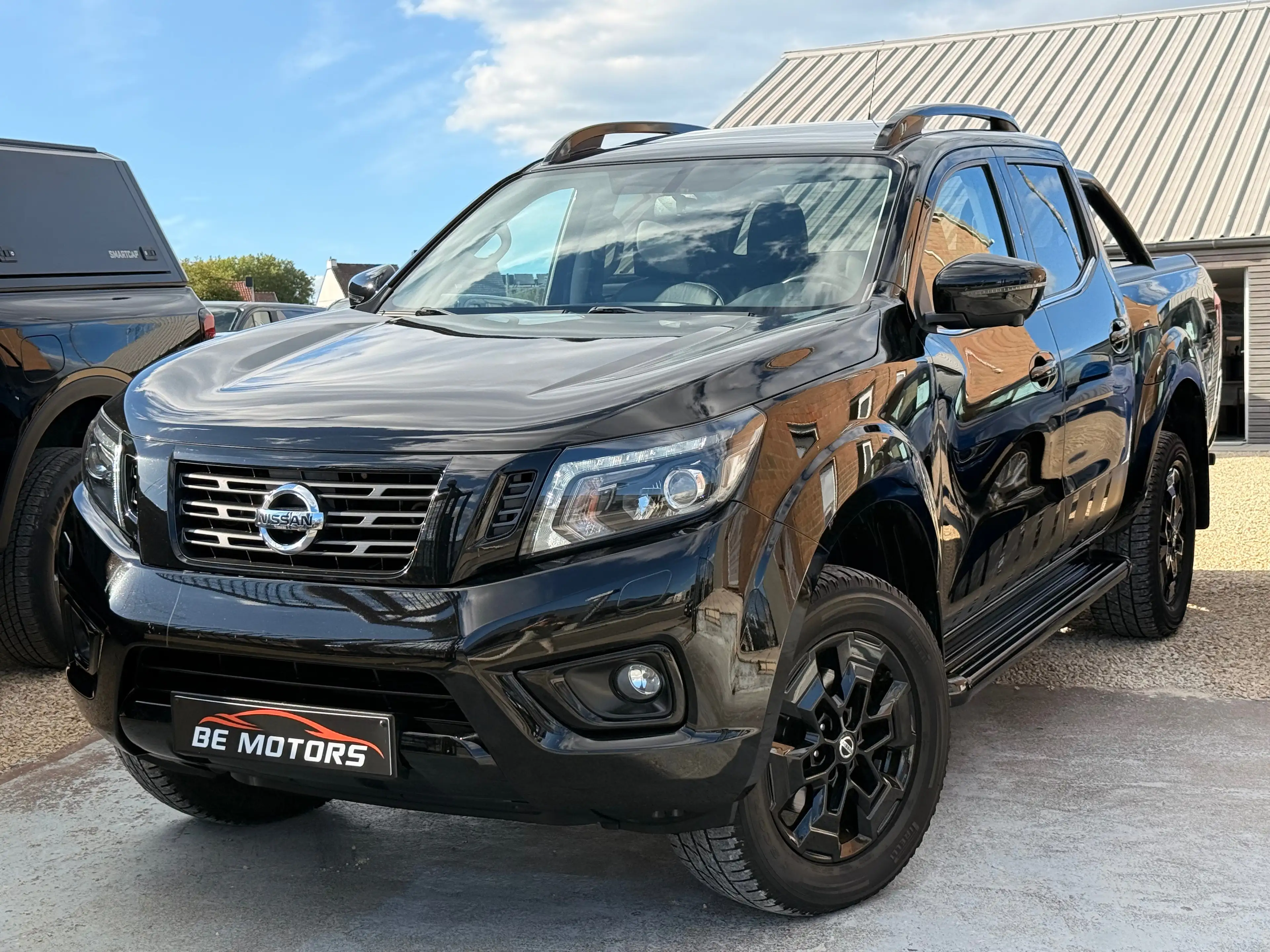 Nissan Navara 2.3dCi 4WD 190 New N-Guard 190CV *TVAC-BTW.INCL* CAM360 TOIT OUVRANT 1RE MAIN FULL CARNET FULL OPT