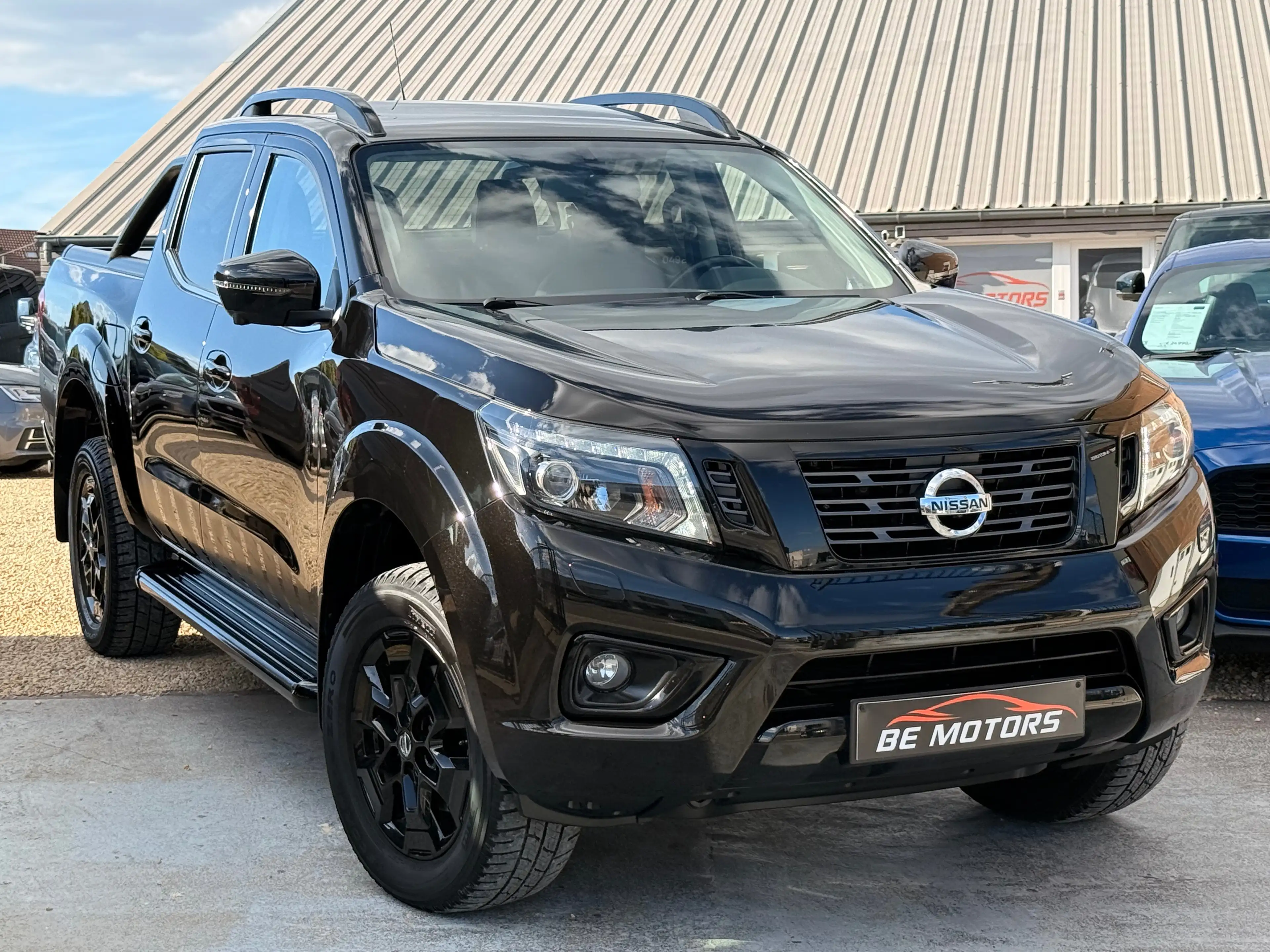 Nissan Navara 2.3dCi 4WD 190 New N-Guard 190CV *TVAC-BTW.INCL* CAM360 TOIT OUVRANT 1RE MAIN FULL CARNET FULL OPT — photo 3