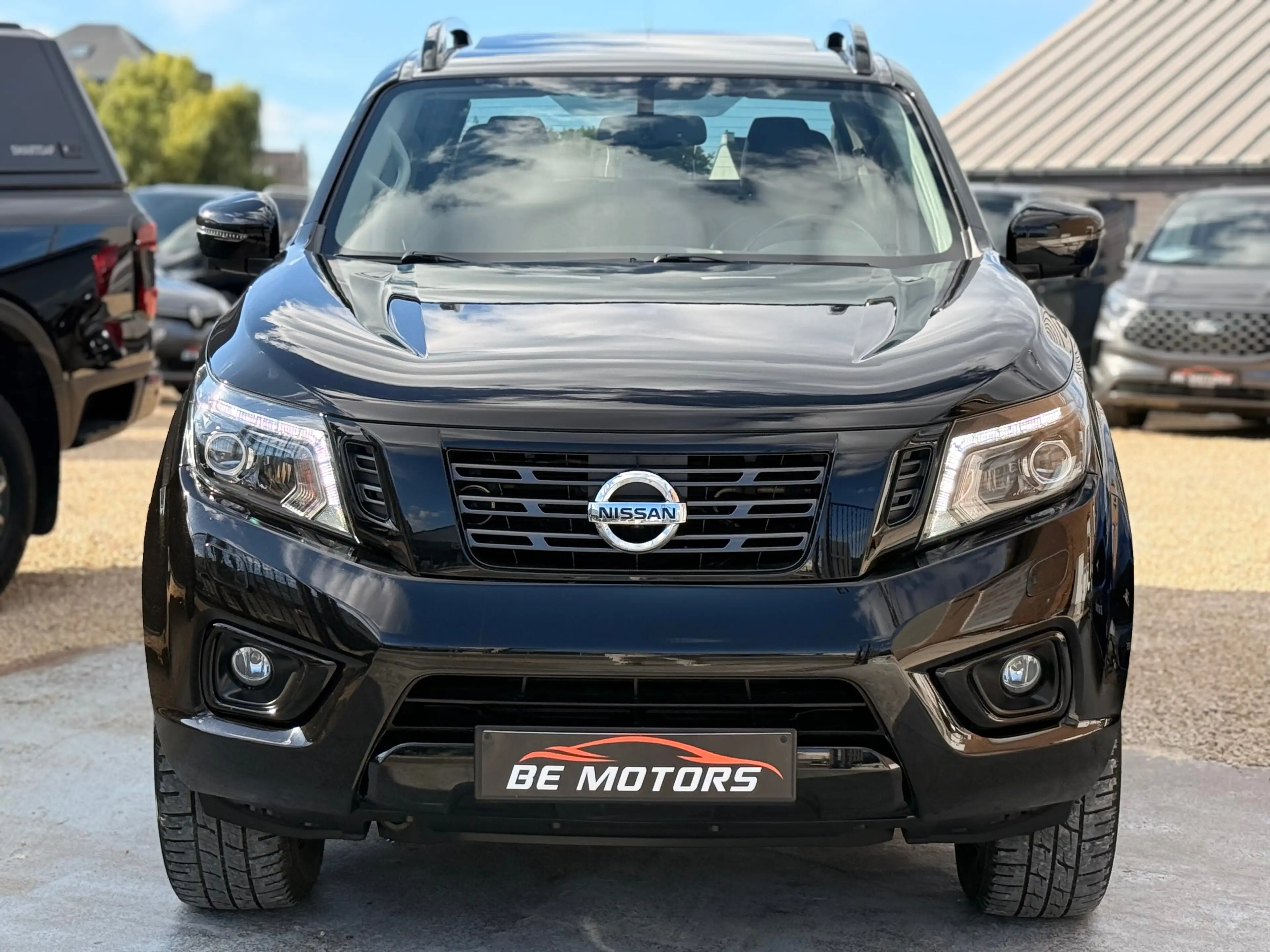 Nissan Navara 2.3dCi 4WD 190 New N-Guard 190CV *TVAC-BTW.INCL* CAM360 TOIT OUVRANT 1RE MAIN FULL CARNET FULL OPT — photo 2
