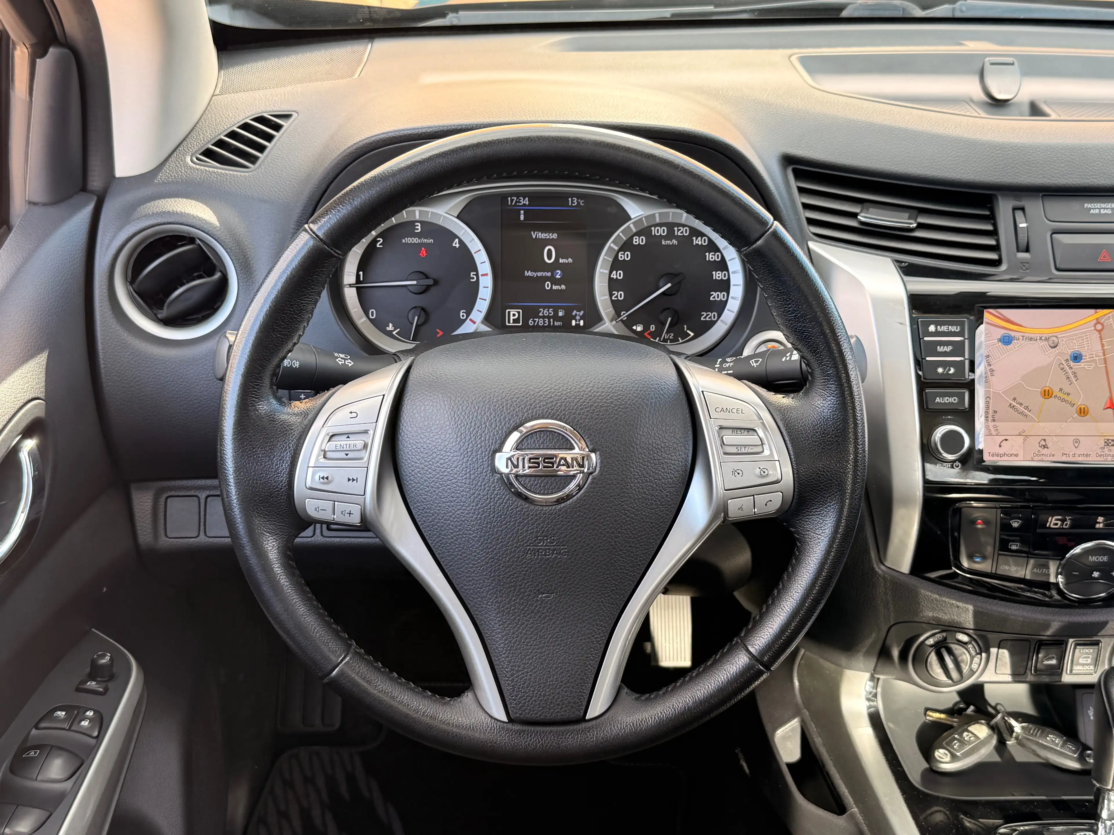 Nissan Navara 2.3dCi 4WD 190 New N-Guard 190CV *TVAC-BTW.INCL* CAM360 TOIT OUVRANT 1RE MAIN FULL CARNET FULL OPT — photo 13