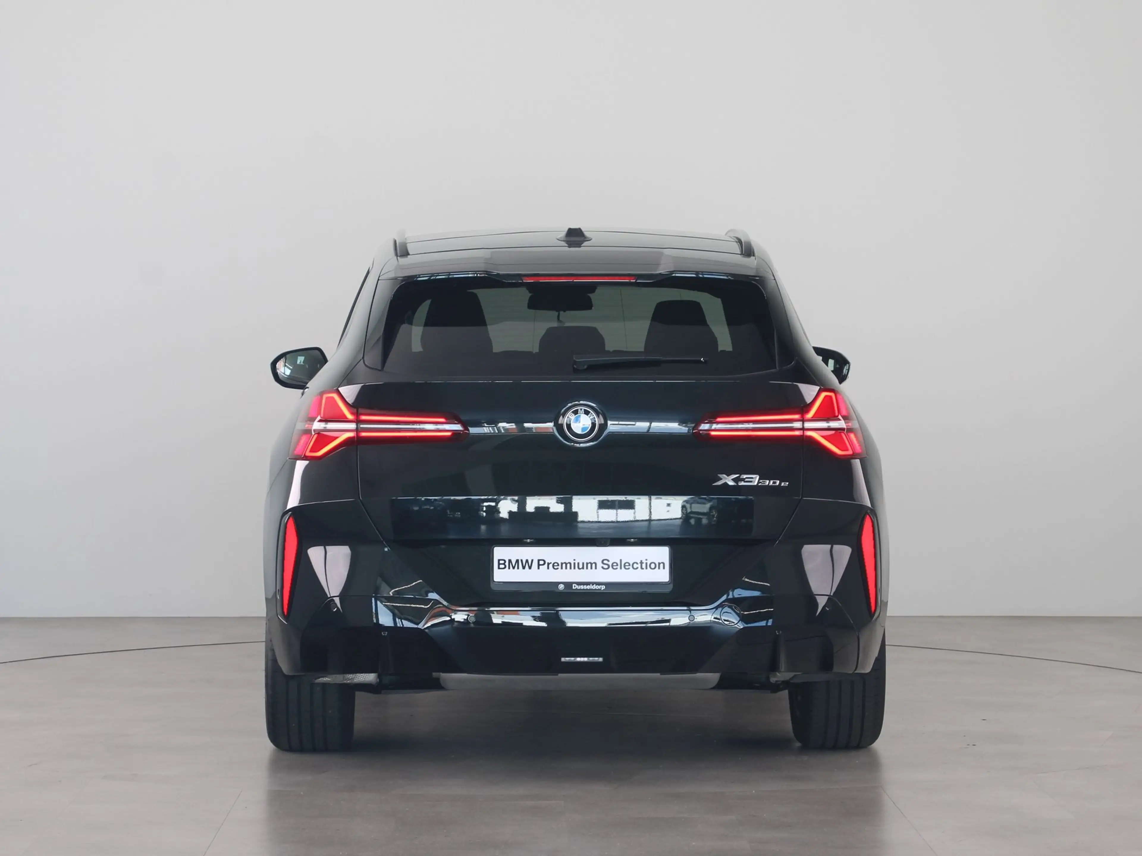 BMW X3 30e xDrive — photo 12