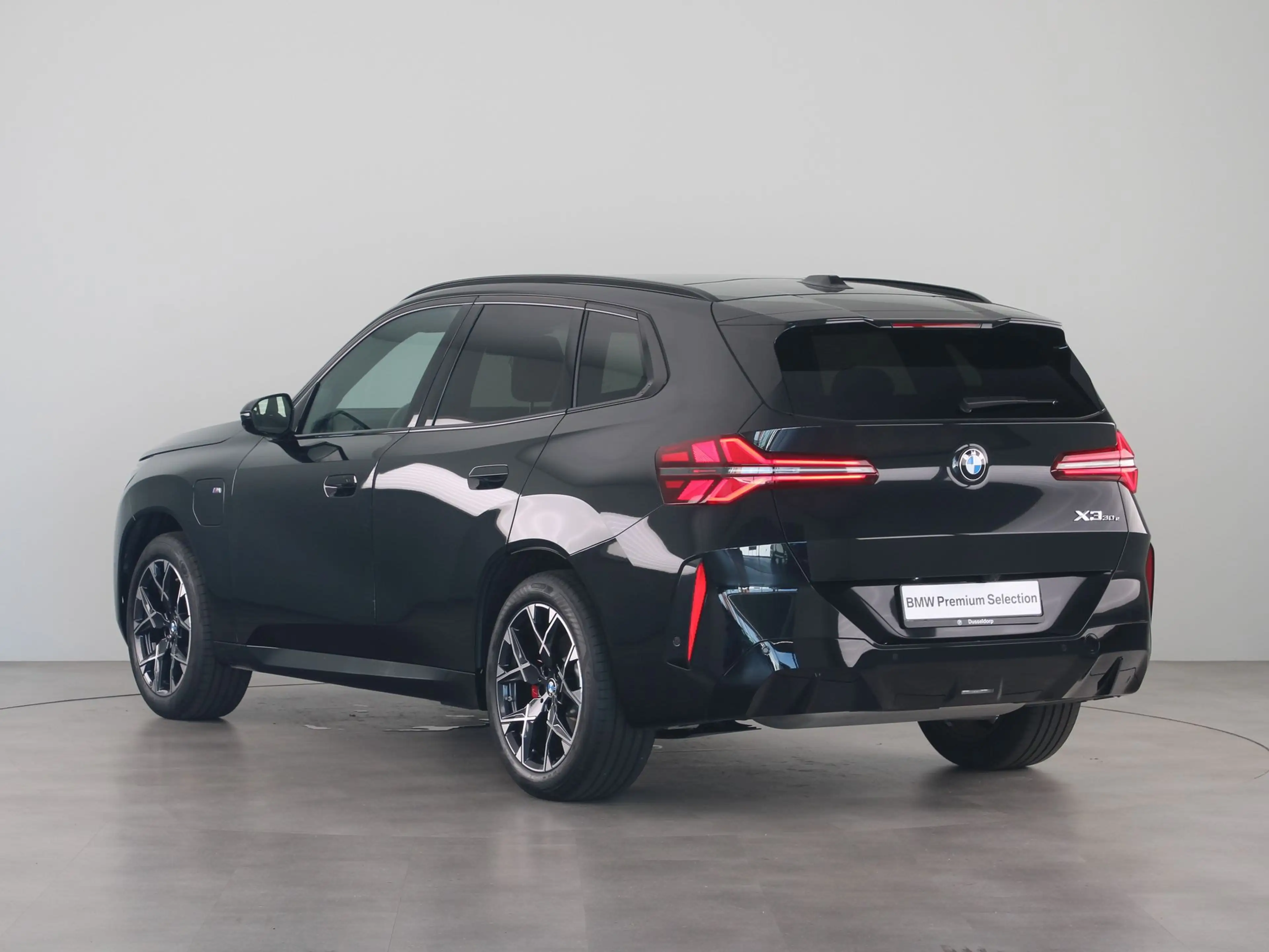 BMW X3 30e xDrive — photo 13
