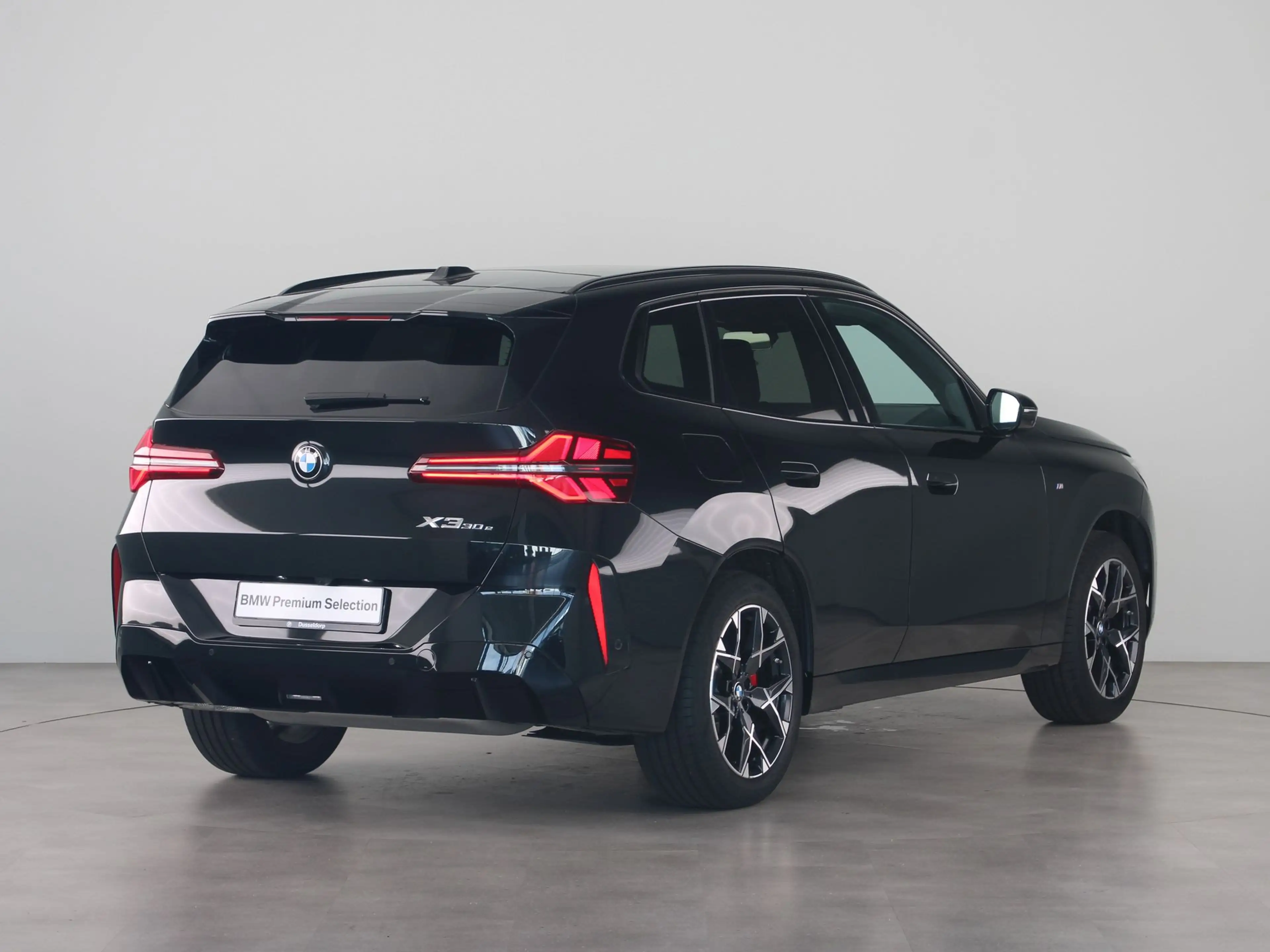 BMW X3 30e xDrive — photo 11