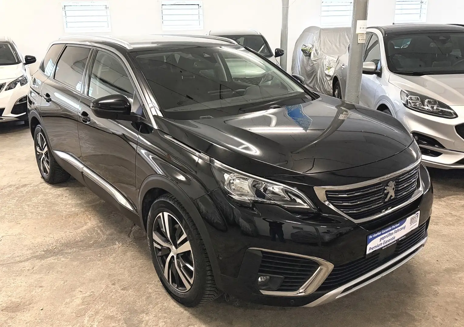 Peugeot 5008 7 Sitzer, wenig KM, Top Ausstattung Schwarz - 2
