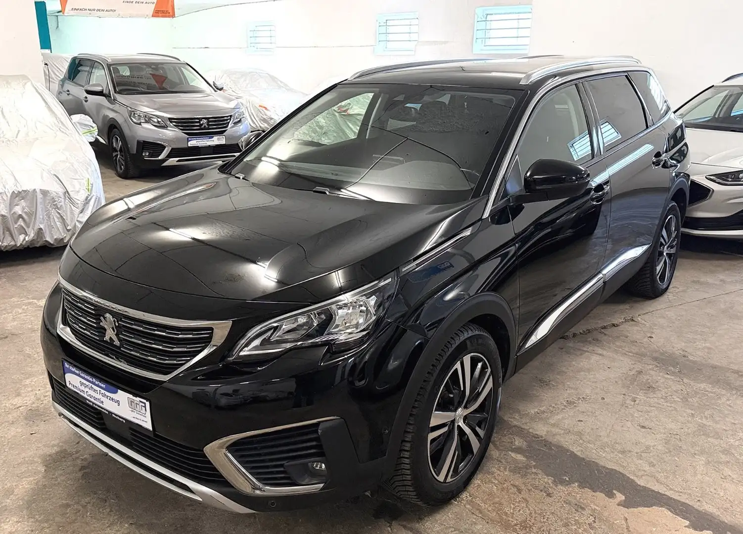 Peugeot 5008 7 Sitzer, wenig KM, Top Ausstattung Schwarz - 1