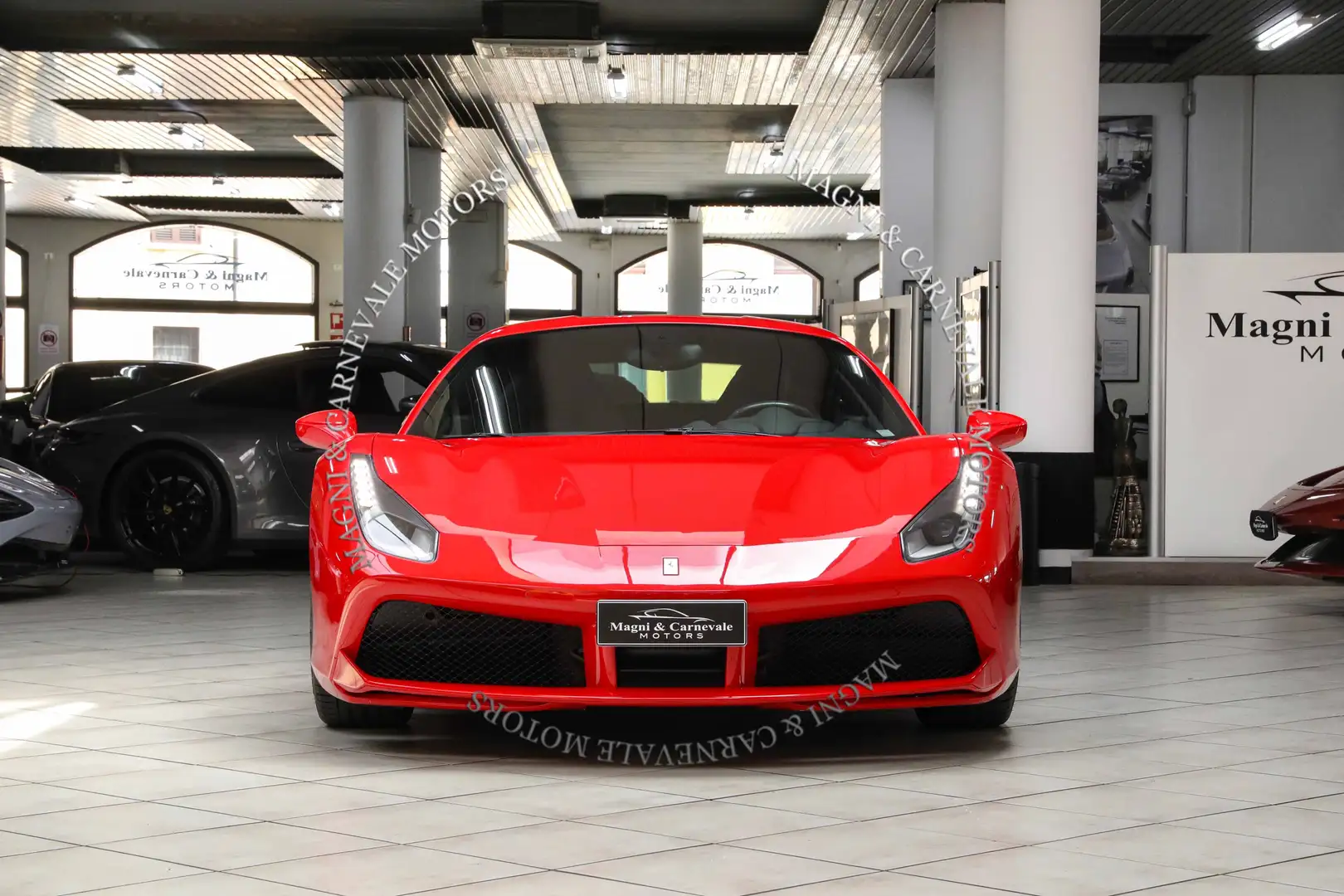 Ferrari 488 GTB|CARBON+LEDS|SCUDETTI|TELECAMERA|ELECTRIC SEATS Rot - 2