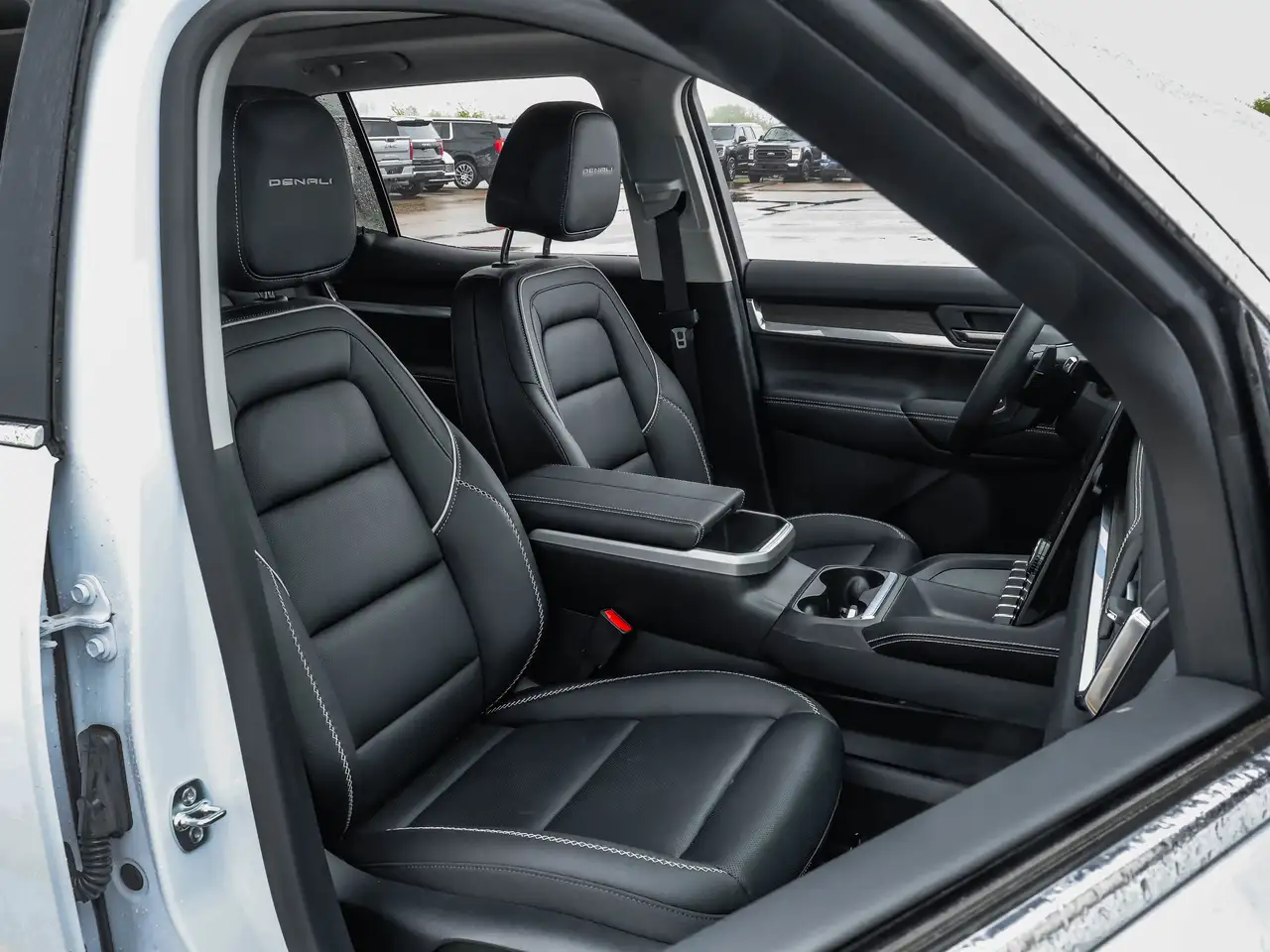 GMC Terrain photo GMC Terrain