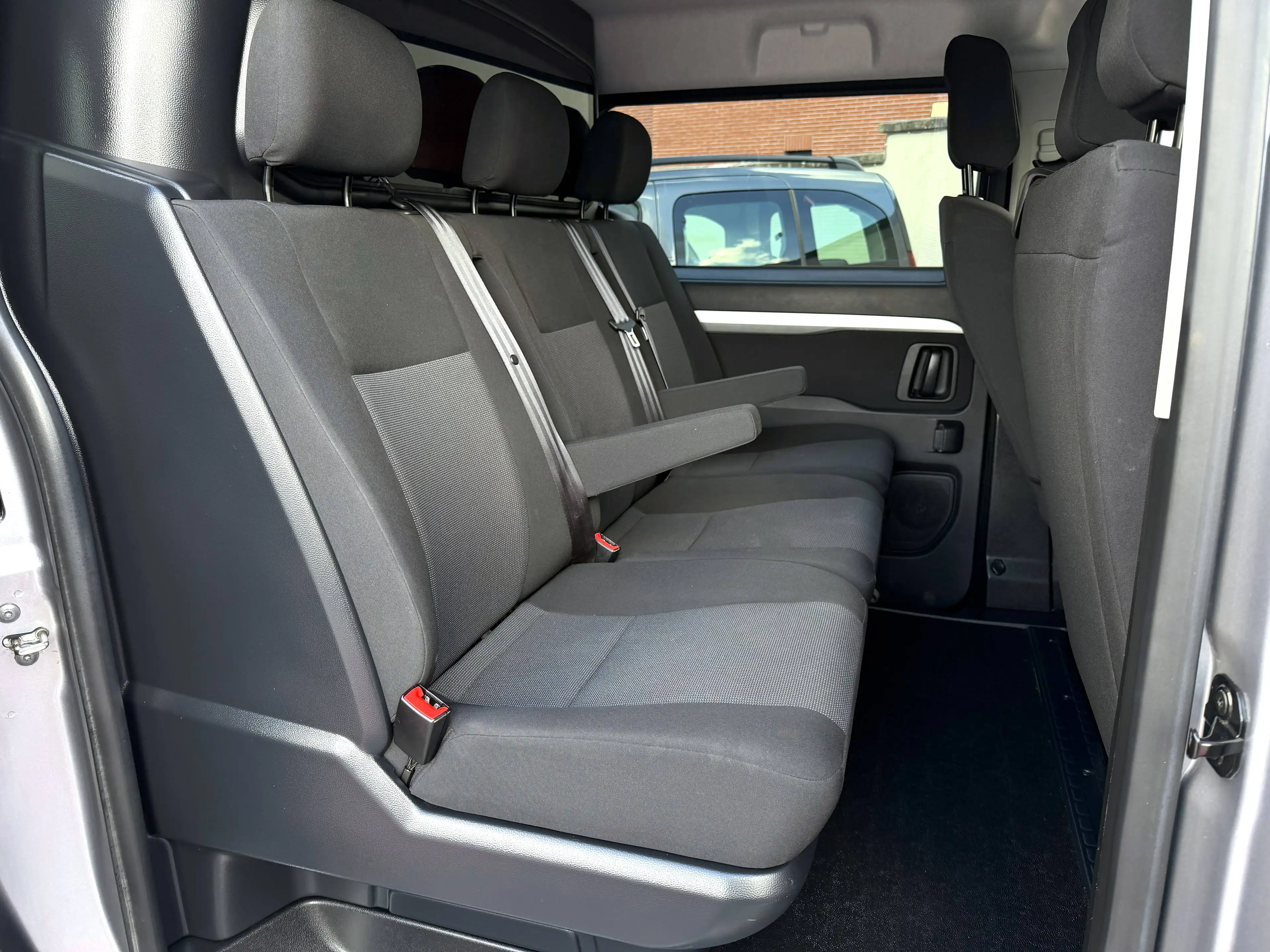 Peugeot Expert 2.0 BlueHDi L3 Long Premium S--TVA deductible--6 PLACES--AIRCO--GPS-- — photo 14