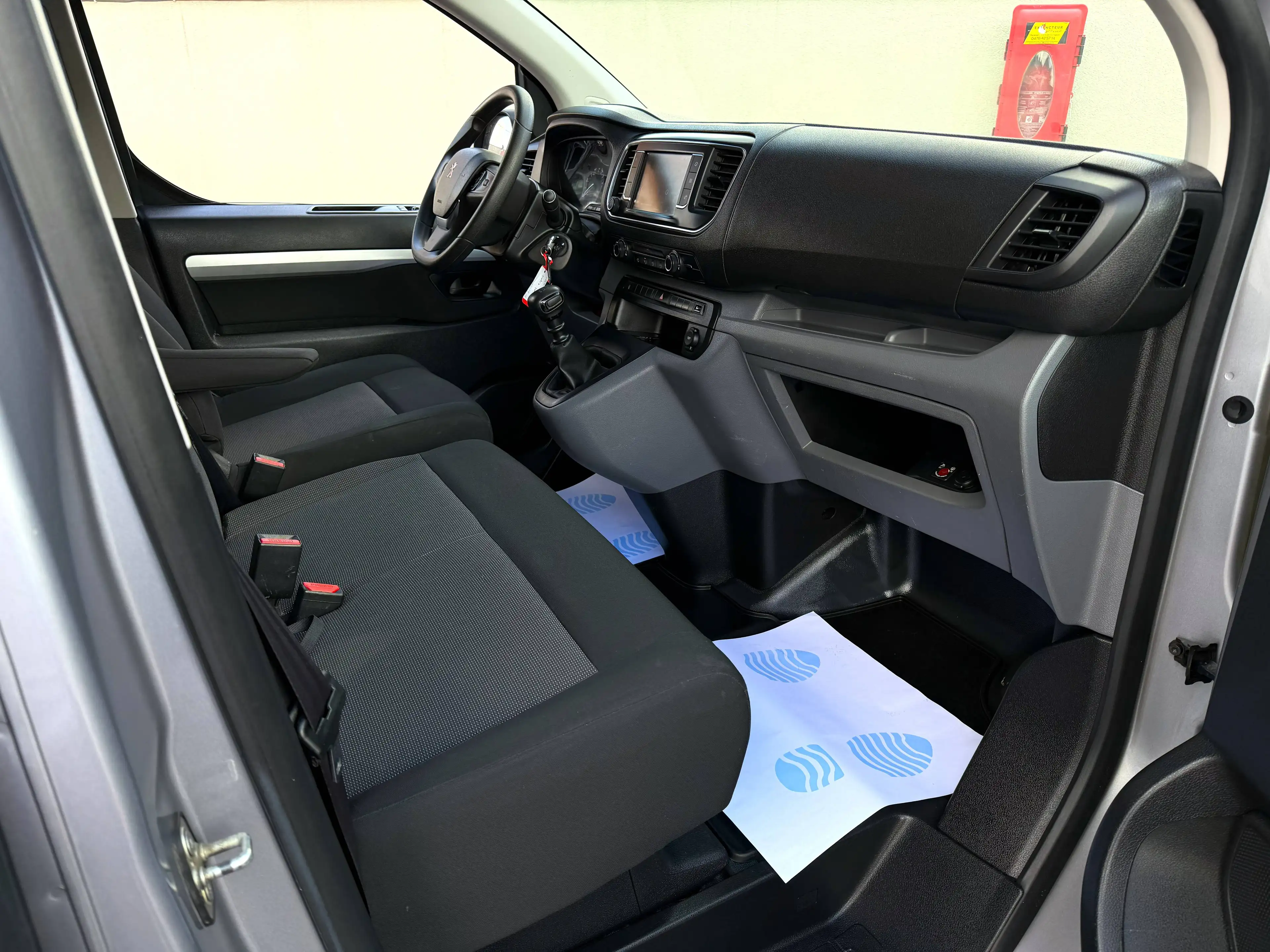 Peugeot Expert 2.0 BlueHDi L3 Long Premium S--TVA deductible--6 PLACES--AIRCO--GPS-- — photo 13