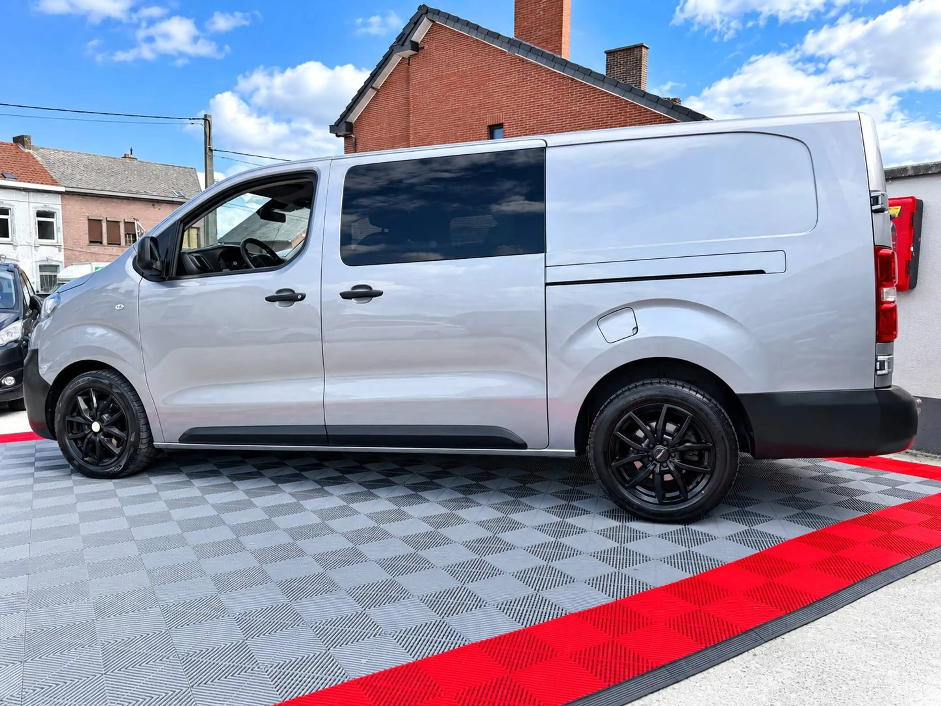 Peugeot Expert 2.0 BlueHDi L3 Long Premium S--TVA deductible--6 PLACES--AIRCO--GPS-- — photo 4
