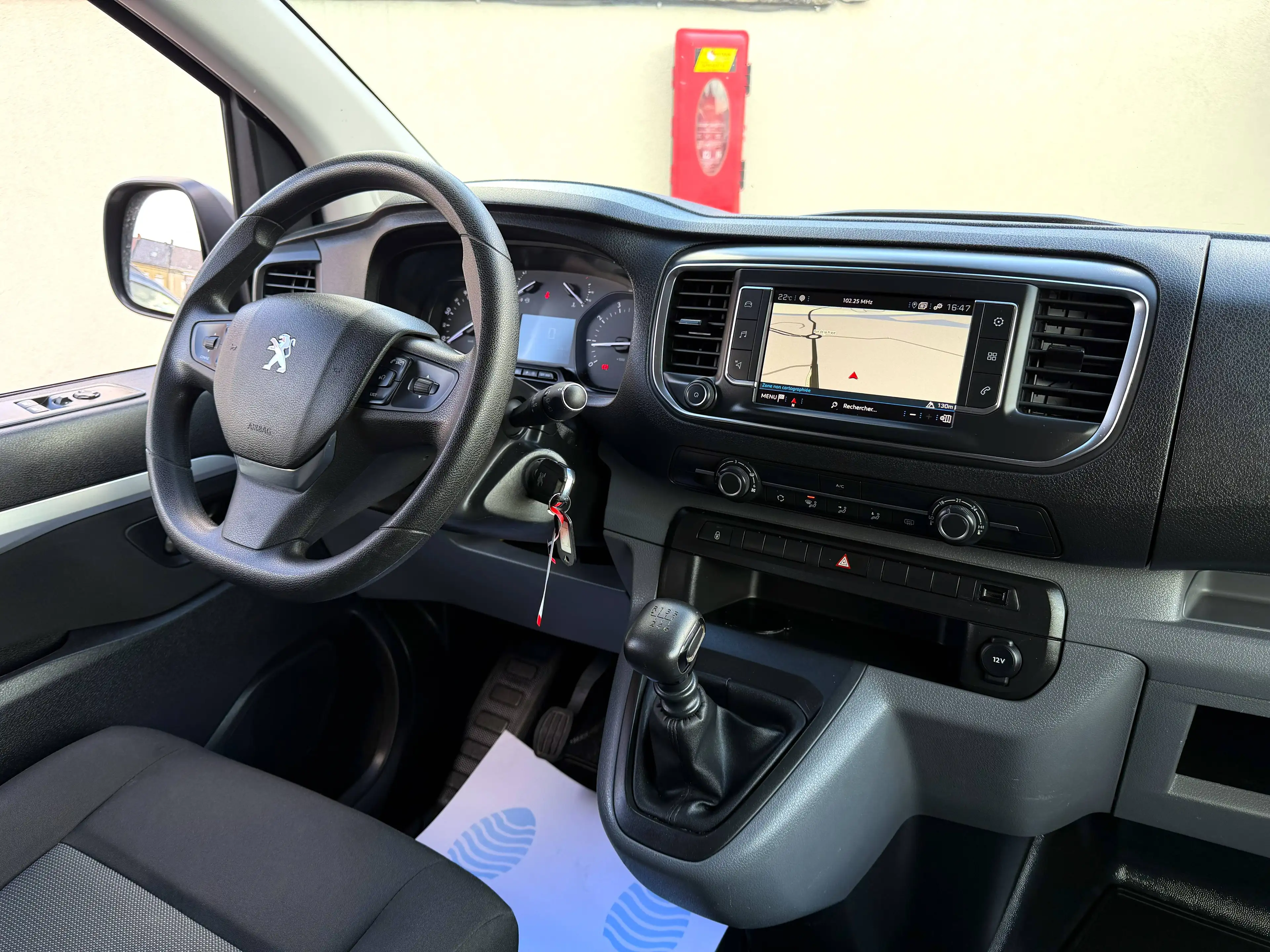 Peugeot Expert 2.0 BlueHDi L3 Long Premium S--TVA deductible--6 PLACES--AIRCO--GPS-- — photo 15