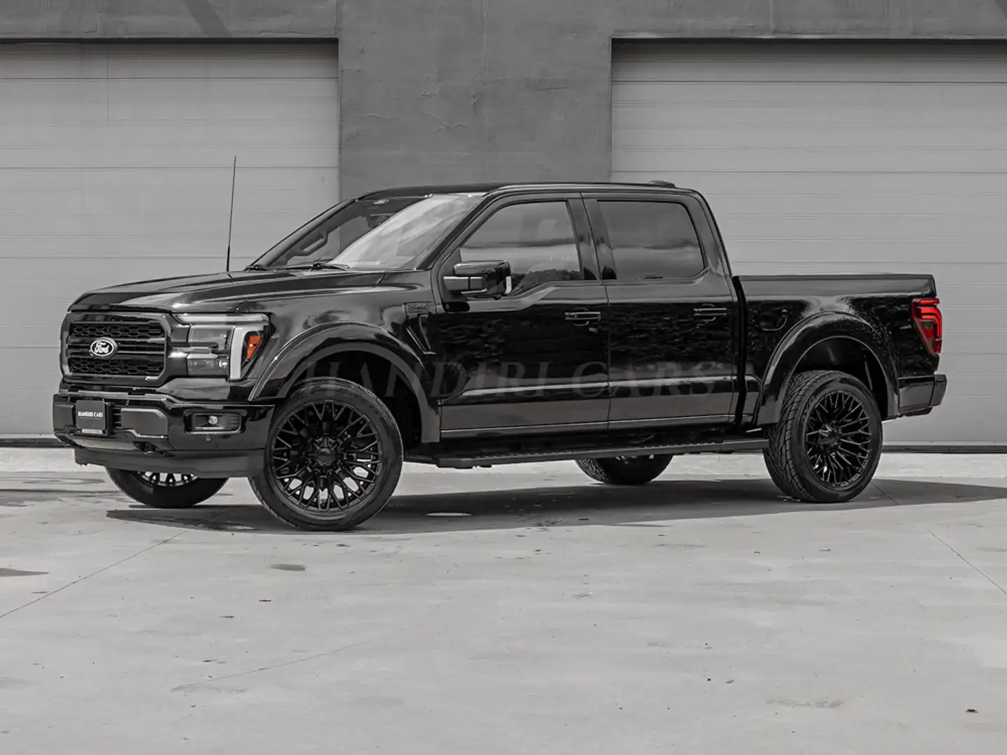 Ford F 150 2026 Lariat 5.0L V8 FACELIFT WIDEBODY €77990 Negro - 1