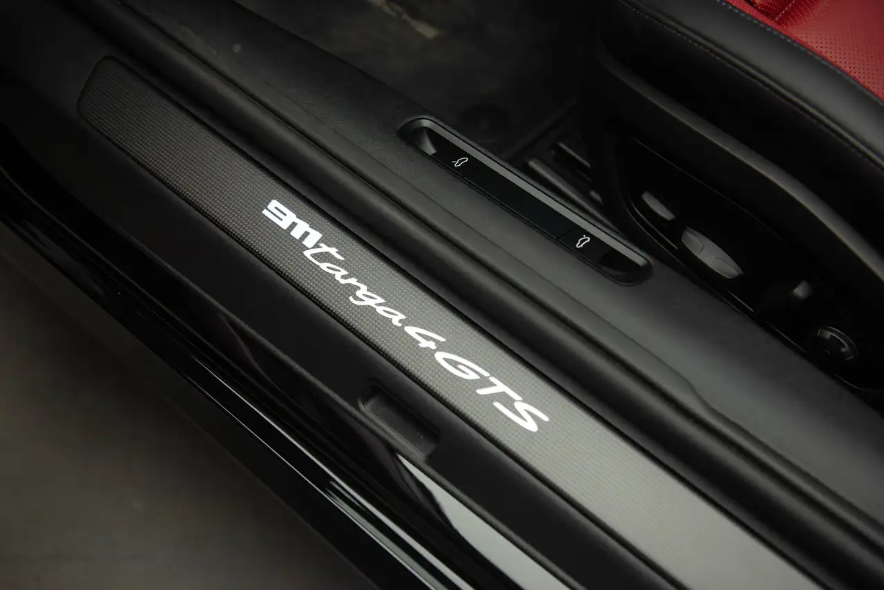 Porsche 911 снимка Porsche 911
