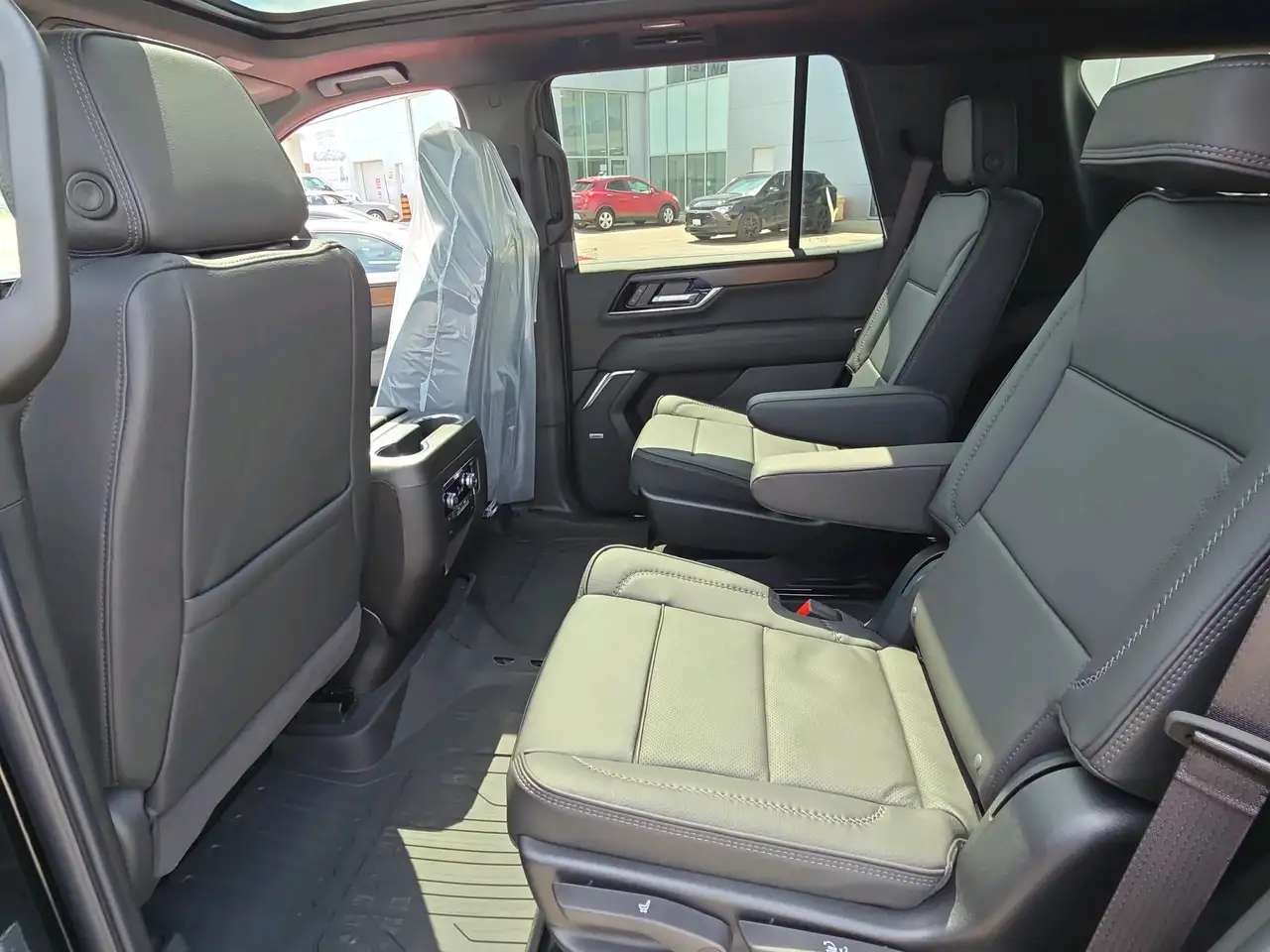 GMC Yukon снимка GMC Yukon