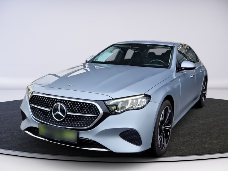 Mercedes-Benz E 300 de DISTRONIC KEYLESS GO LENKRADHEIZUNG — photo 3