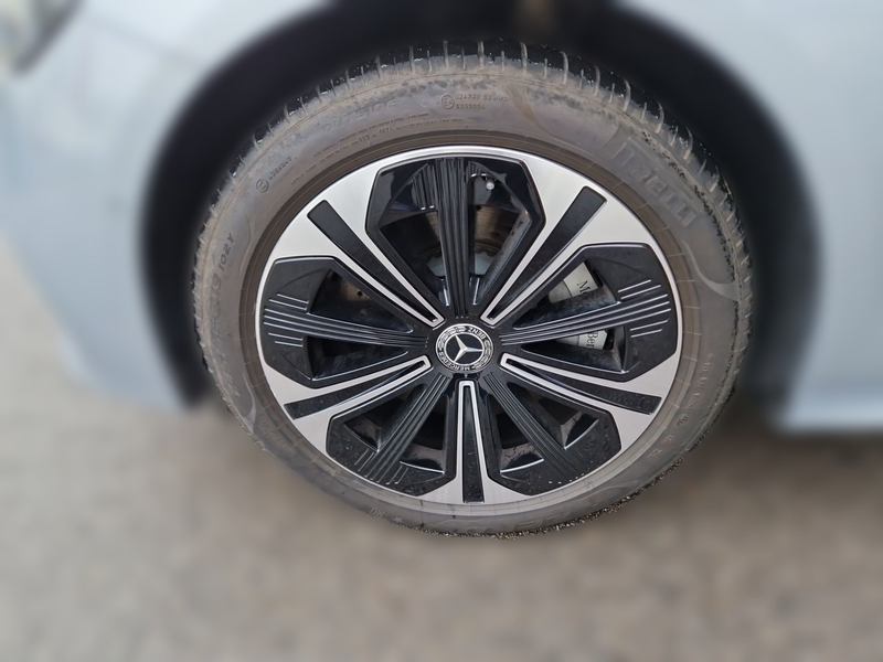 Mercedes-Benz E 300 de DISTRONIC KEYLESS GO LENKRADHEIZUNG — photo 10