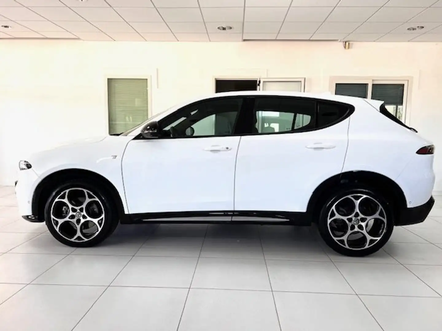 Alfa Romeo Tonale Tonale 1.5 hybrid Ti 160cv tct7 Blanc - 2