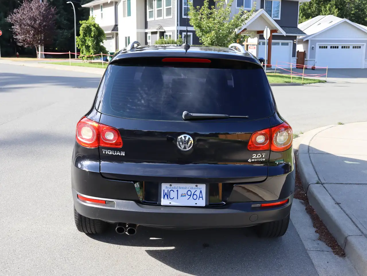 Volkswagen Tiguan photo Volkswagen Tiguan