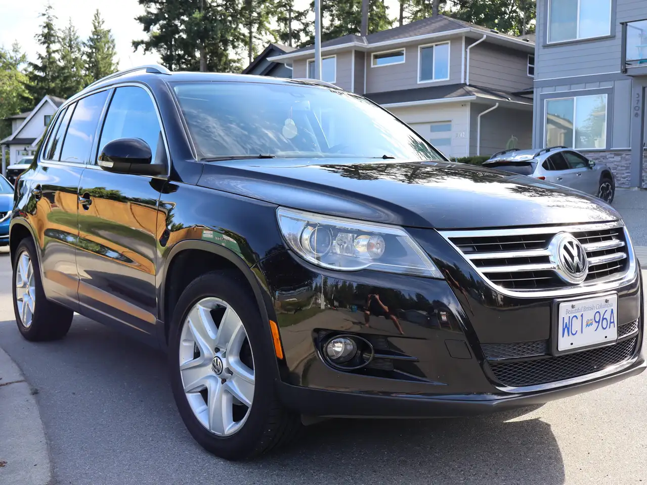 Volkswagen Tiguan photo Volkswagen Tiguan